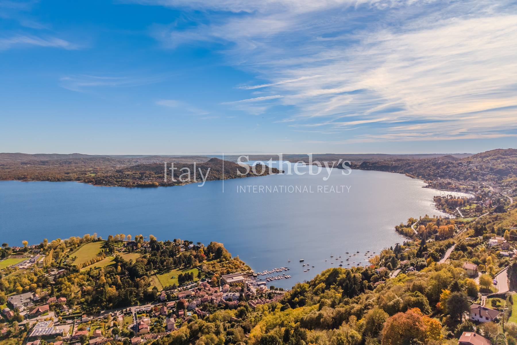  Villa with Lake Views and Gio Ponti Detailing - 物件實景