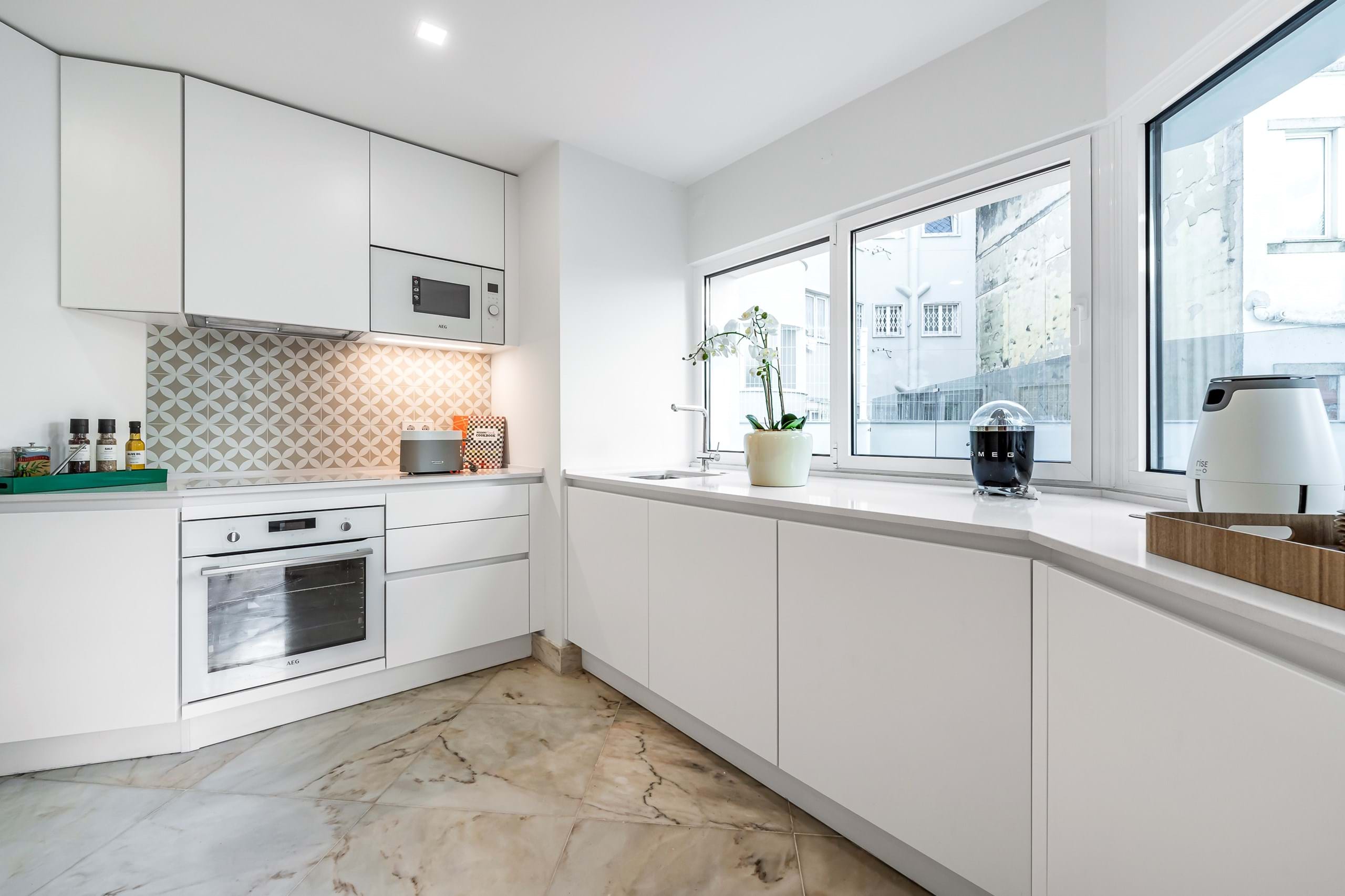 Lisboa, Lisbon, 1200-109, PT, 2 Bedrooms Bedrooms, ,3 BathroomsBathrooms,Residential,For Sale,1838032