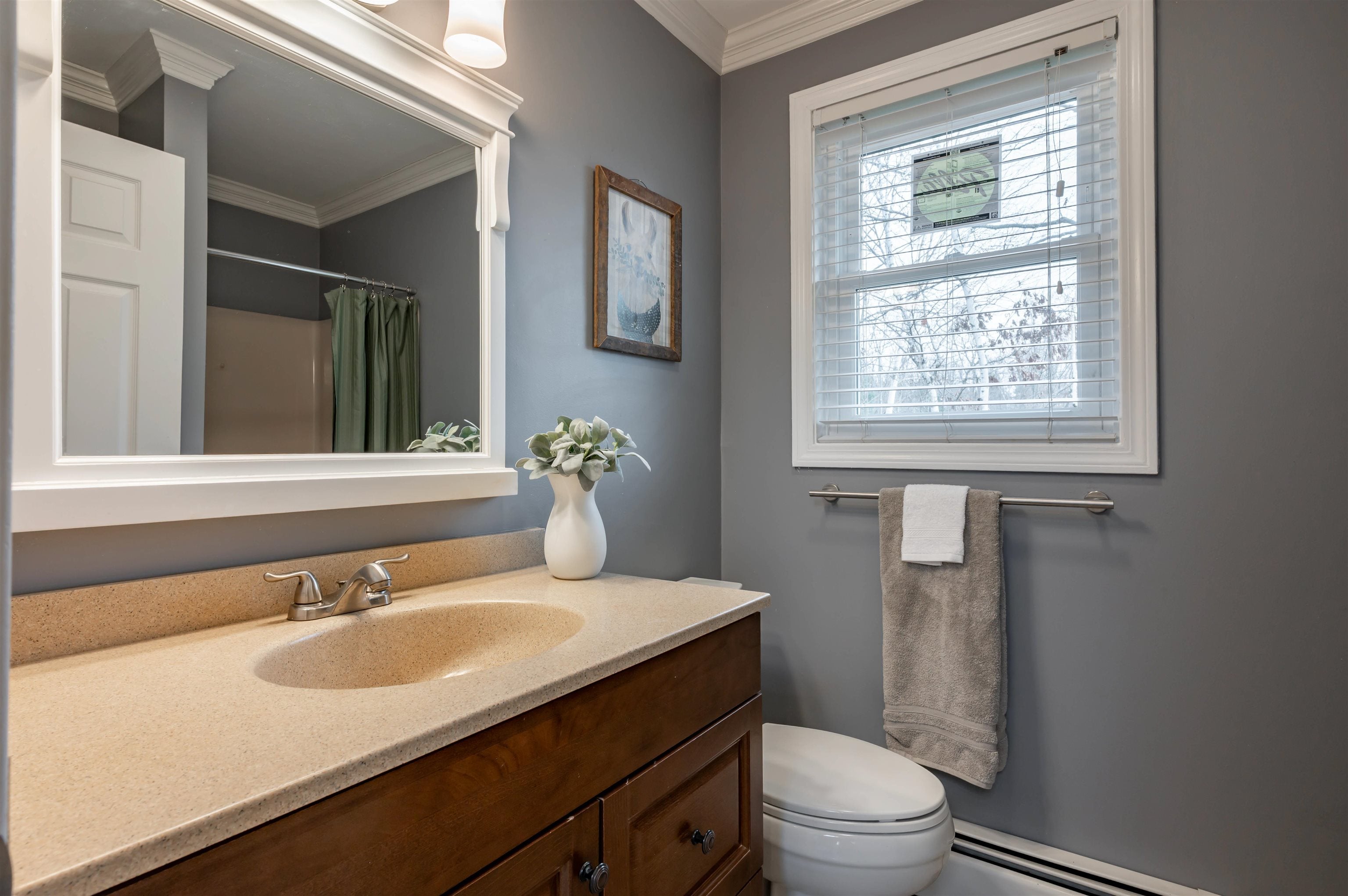 Hooksett, New Hampshire, 03106, United States, 3 Bedrooms Bedrooms, ,1 BathroomBathrooms,Residential,For Sale,2002155