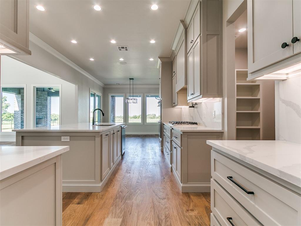 Edmond, Oklahoma, 73025, United States, 4 Bedrooms Bedrooms, ,4 BathroomsBathrooms,Residential,For Sale,1981952