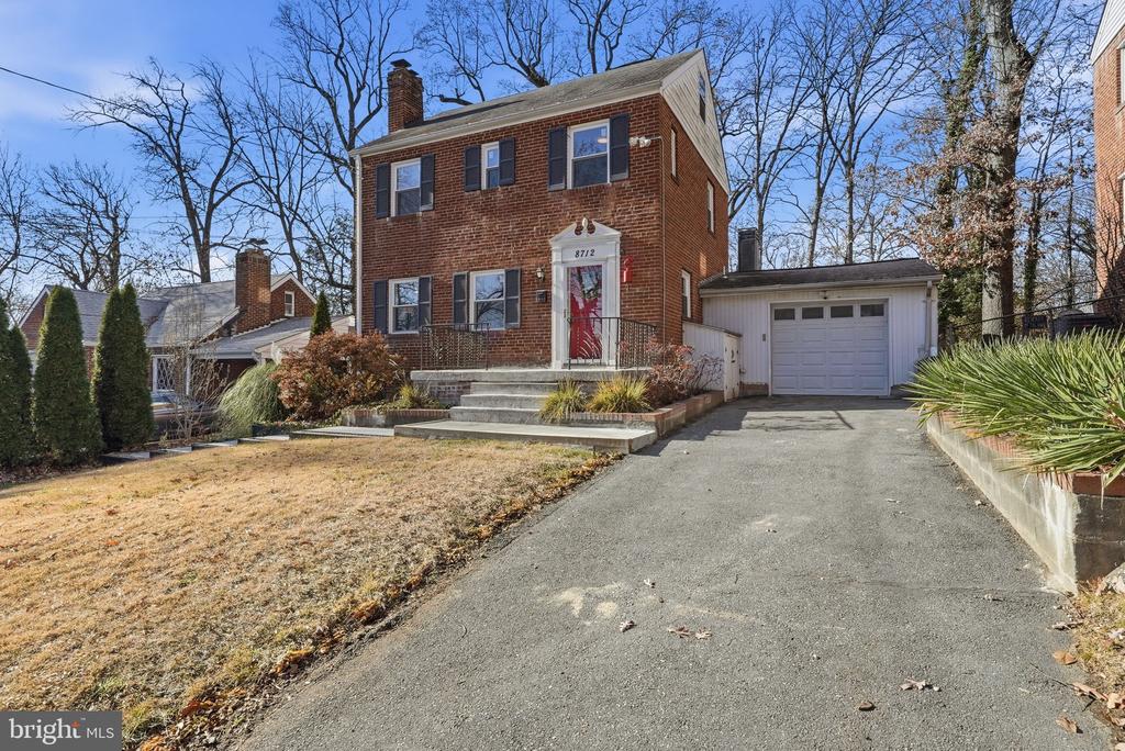 Silver Spring, Maryland, 20901, United States, 4 Bedrooms Bedrooms, ,3 BathroomsBathrooms,Residential,For Sale,2002464