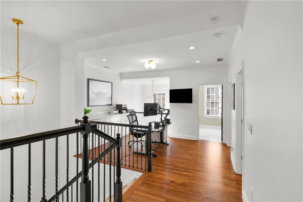 Atlanta, Georgia, 30328, United States, 3 Bedrooms Bedrooms, ,4 BathroomsBathrooms,Residential,For Sale,1994391