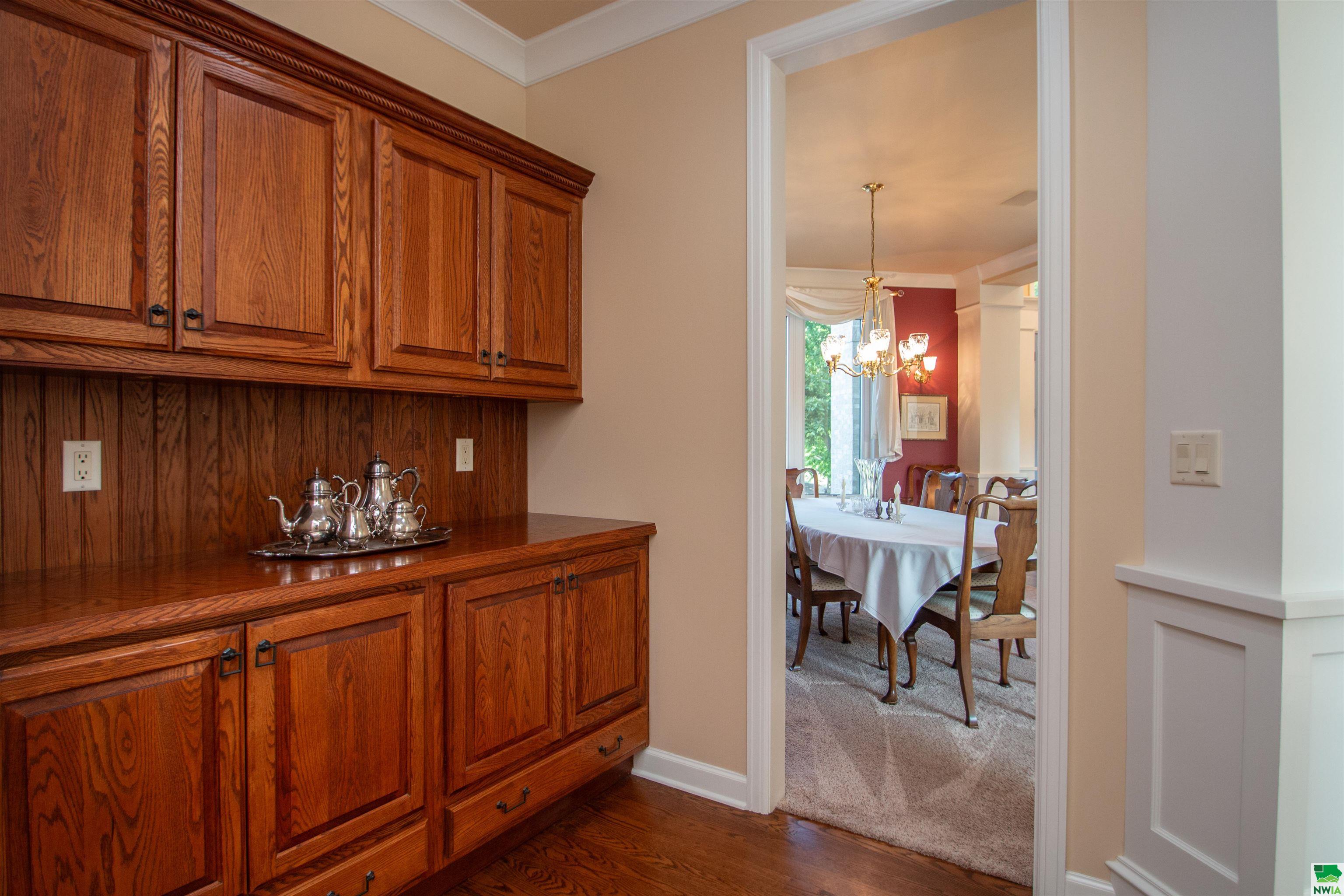 Jefferson, South Dakota, 57038, United States, 5 Bedrooms Bedrooms, ,5 BathroomsBathrooms,Residential,For Sale,1930166