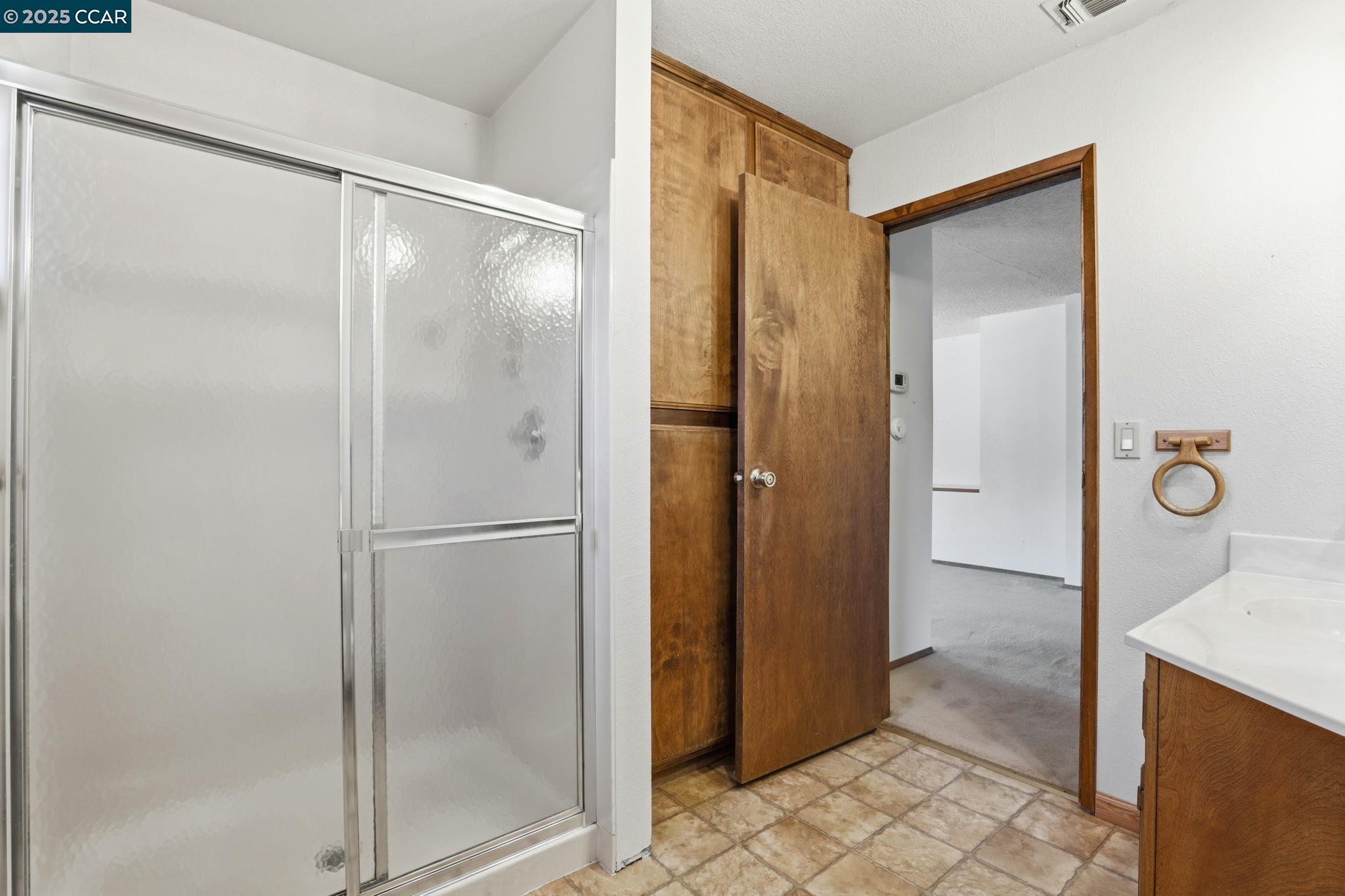 El Dorado Hills, California, 95762, United States, 4 Bedrooms Bedrooms, ,3 BathroomsBathrooms,Residential,For Sale,1988209