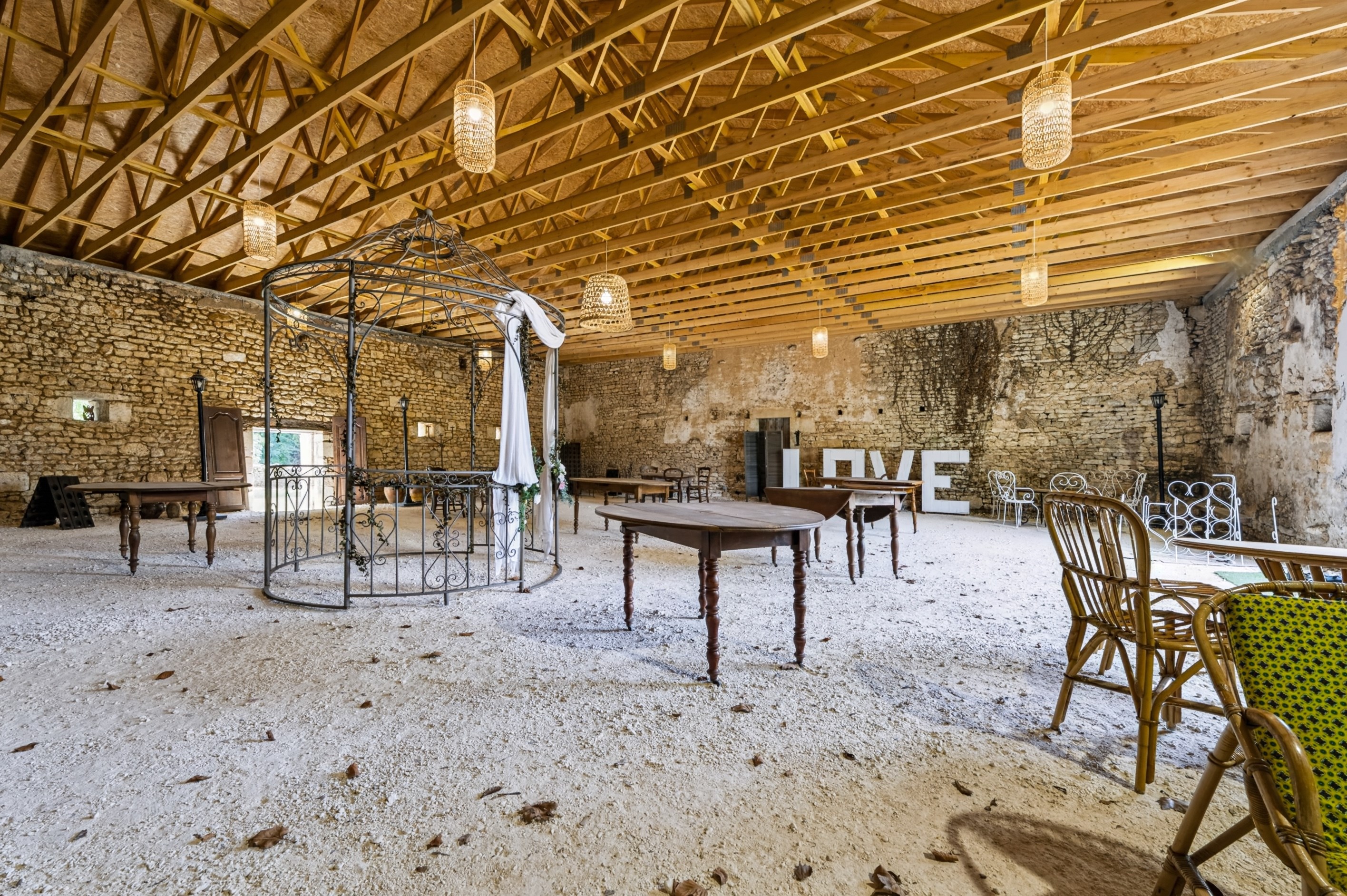  The privilege of a centuries-old estate, the elegance of a refined way of life,… - 物件實景