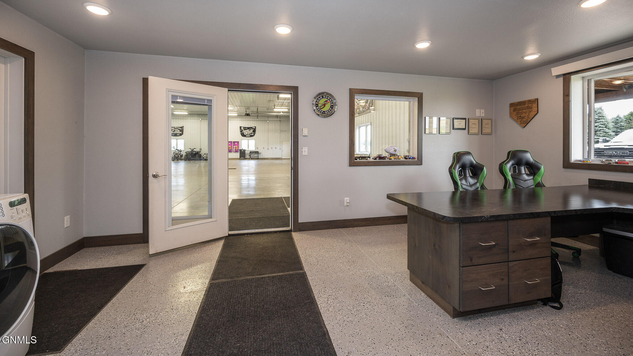 Center, North Dakota, 58530, United States, 4 Bedrooms Bedrooms, ,3 BathroomsBathrooms,Residential,For Sale,1982798