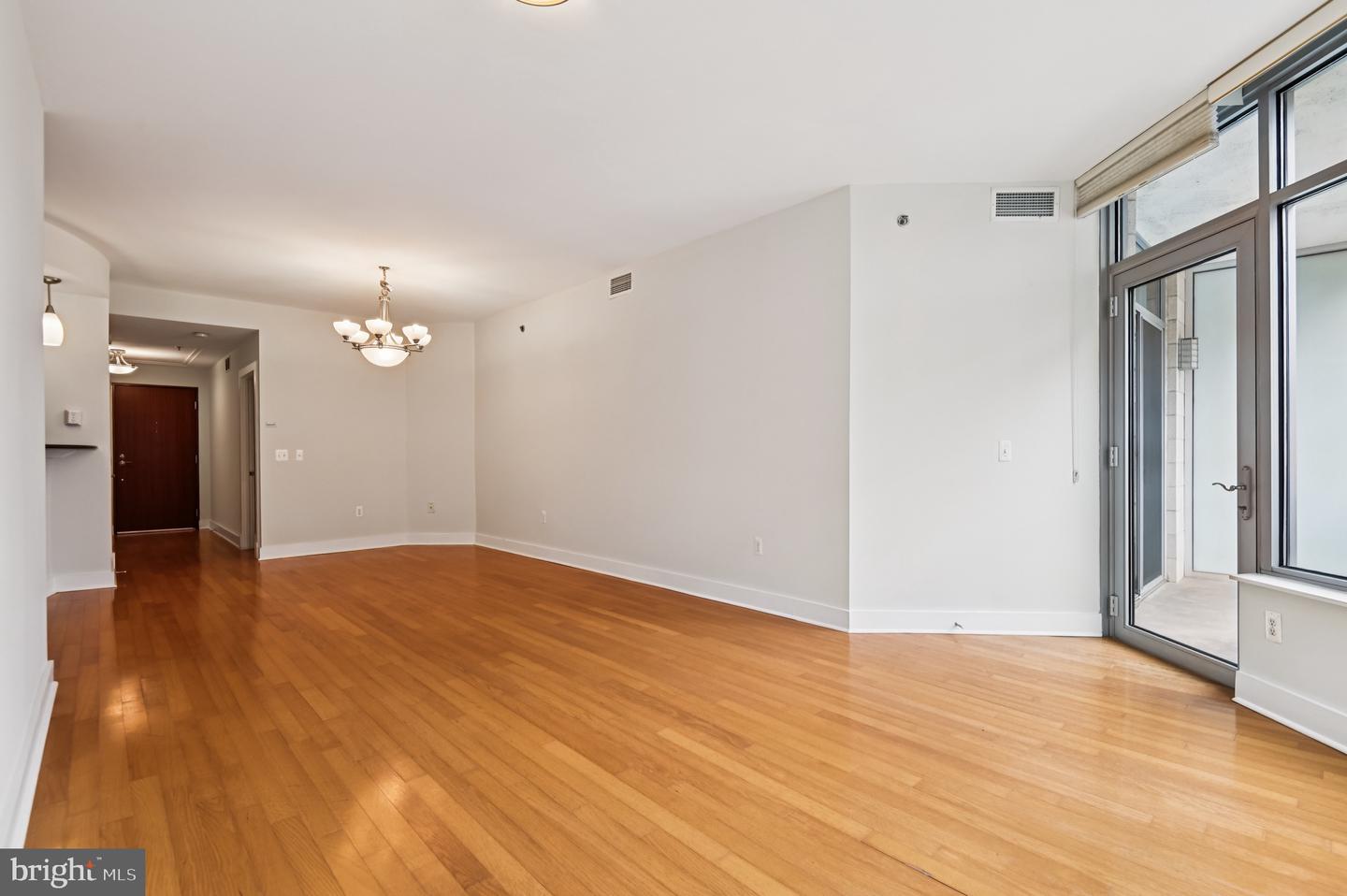 Baltimore, Maryland, 21231, United States, 3 Bedrooms Bedrooms, ,3 BathroomsBathrooms,Residential,For Sale,1949959