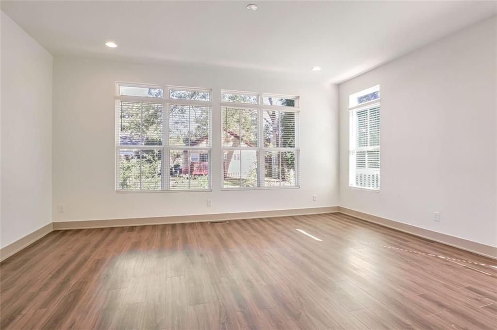 Atlanta, Georgia, 30307, United States, 3 Bedrooms Bedrooms, ,4 BathroomsBathrooms,Residential,For Sale,1837397