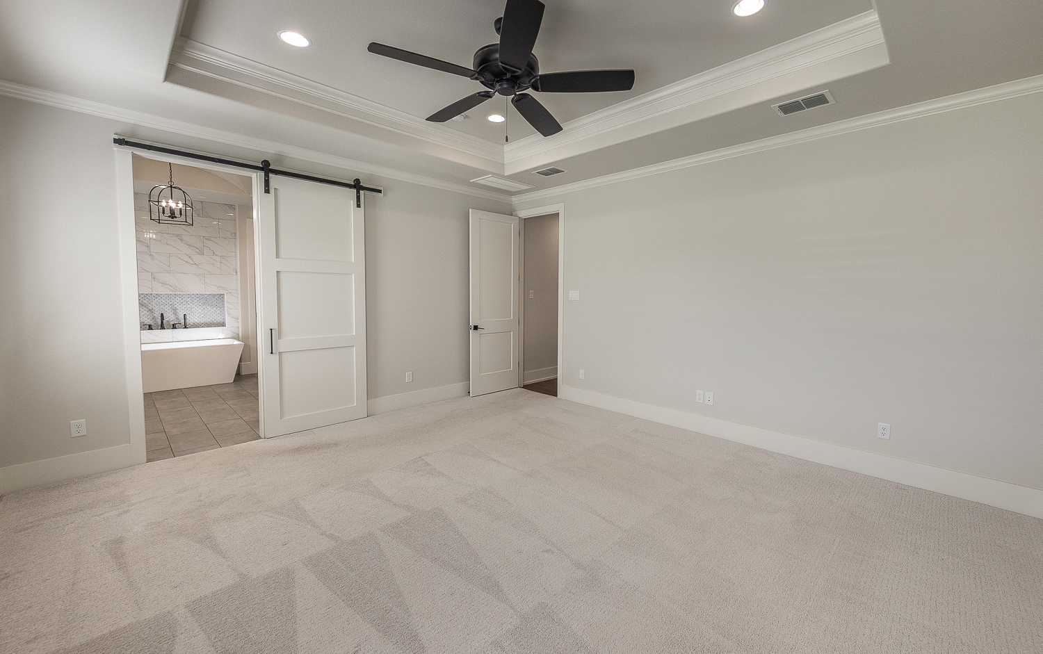 Lubbock, Texas, 79424, United States, 4 Bedrooms Bedrooms, ,5 BathroomsBathrooms,Residential,For Sale,1901517