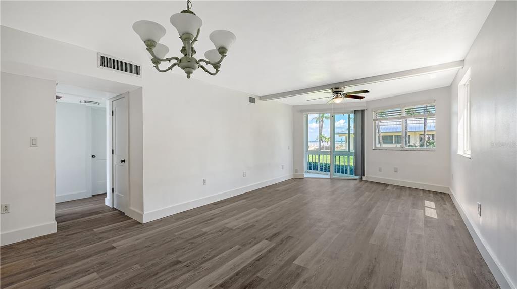 Sarasota, Florida, 34236, United States, 2 Bedrooms Bedrooms, ,2 BathroomsBathrooms,Residential,For Sale,1932959