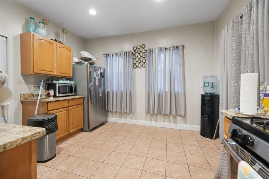 Boston, Massachusetts, 02124, United States, 11 Bedrooms Bedrooms, ,3 BathroomsBathrooms,Residential,For Sale,1980945