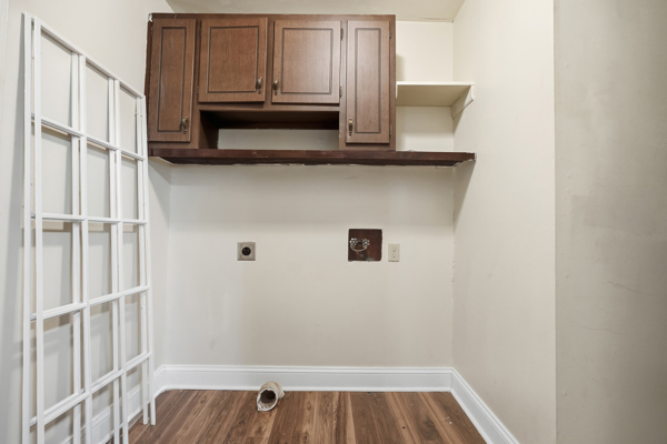 Middlesboro, Kentucky, 40965, United States, 3 Bedrooms Bedrooms, ,2 BathroomsBathrooms,Residential,For Sale,2012565