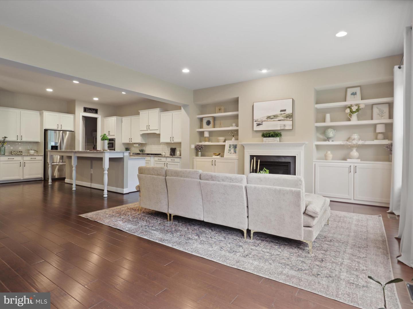 Ashburn, Virginia, 20148, United States, 3 Bedrooms Bedrooms, ,4 BathroomsBathrooms,Residential,For Sale,1918442