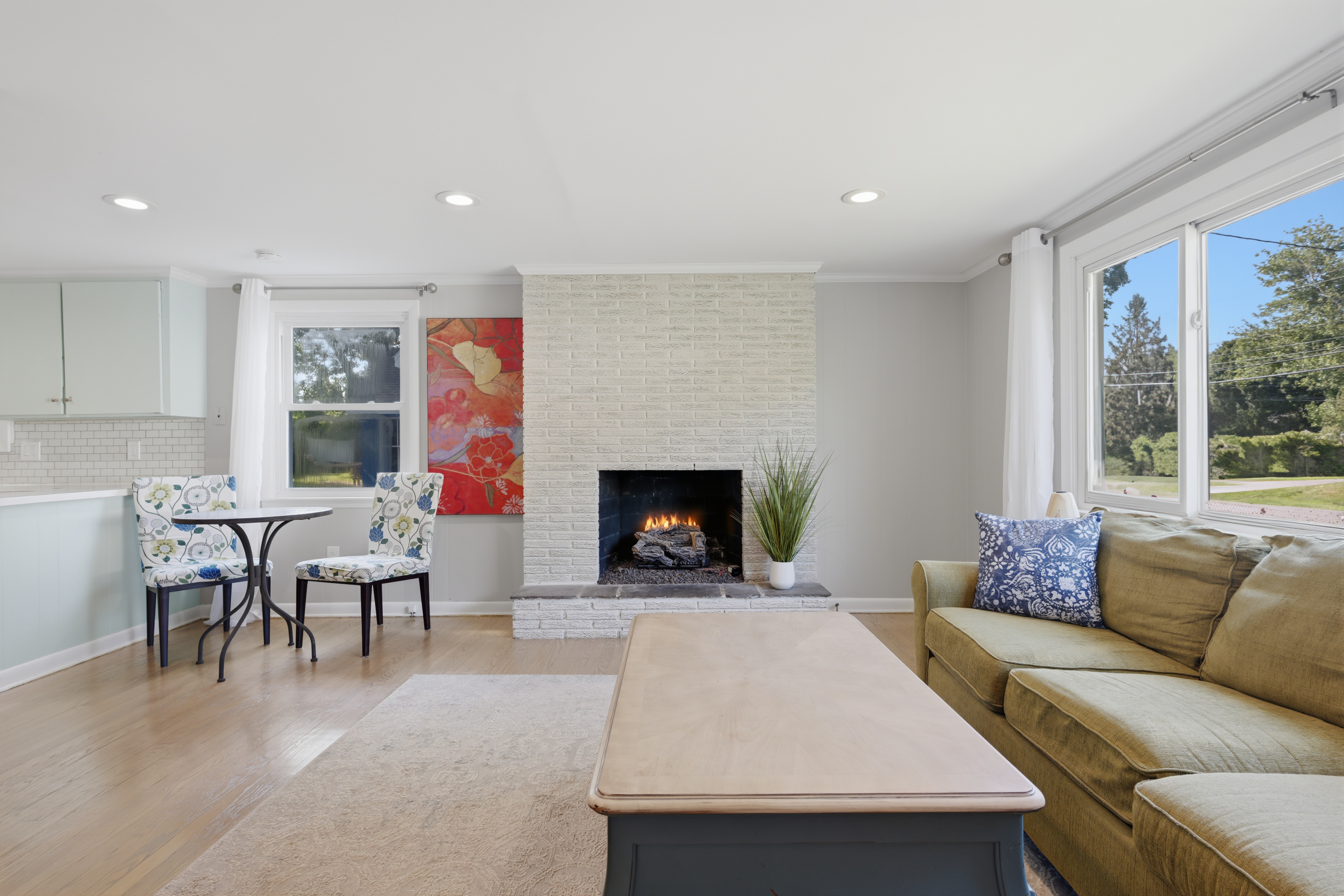  Lovely Updated Cape in Knollwood Beach Community - 物件實景