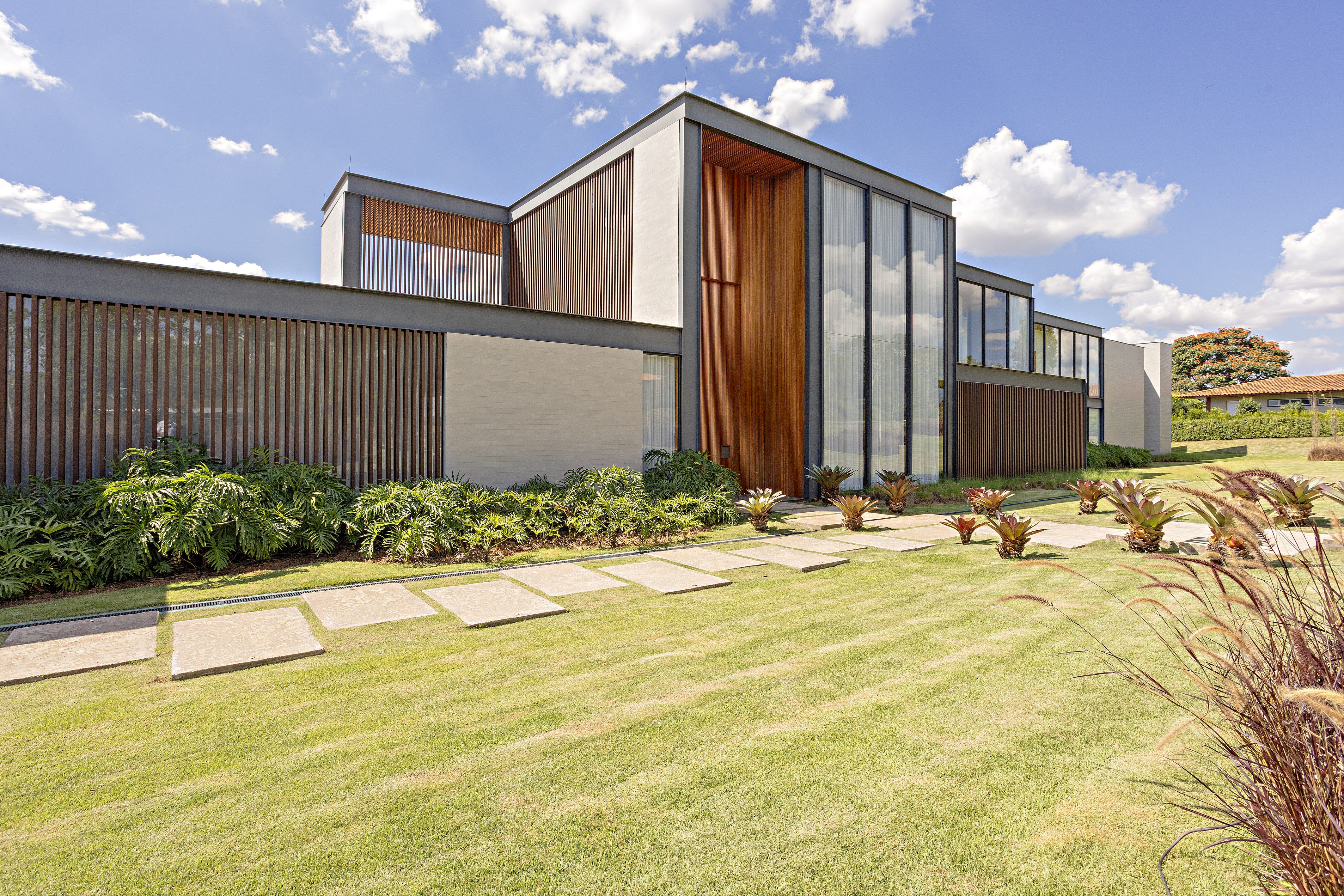  Olegário de Sá-designed residence in a privileged setting at Quinta da Baroneza - 物件實景