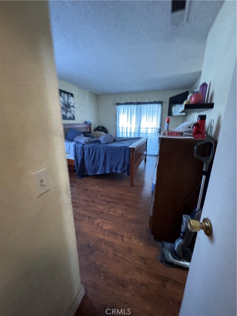 Bloomington, California, 92316, United States, 3 Bedrooms Bedrooms, ,2 BathroomsBathrooms,Residential,For Sale,2009954