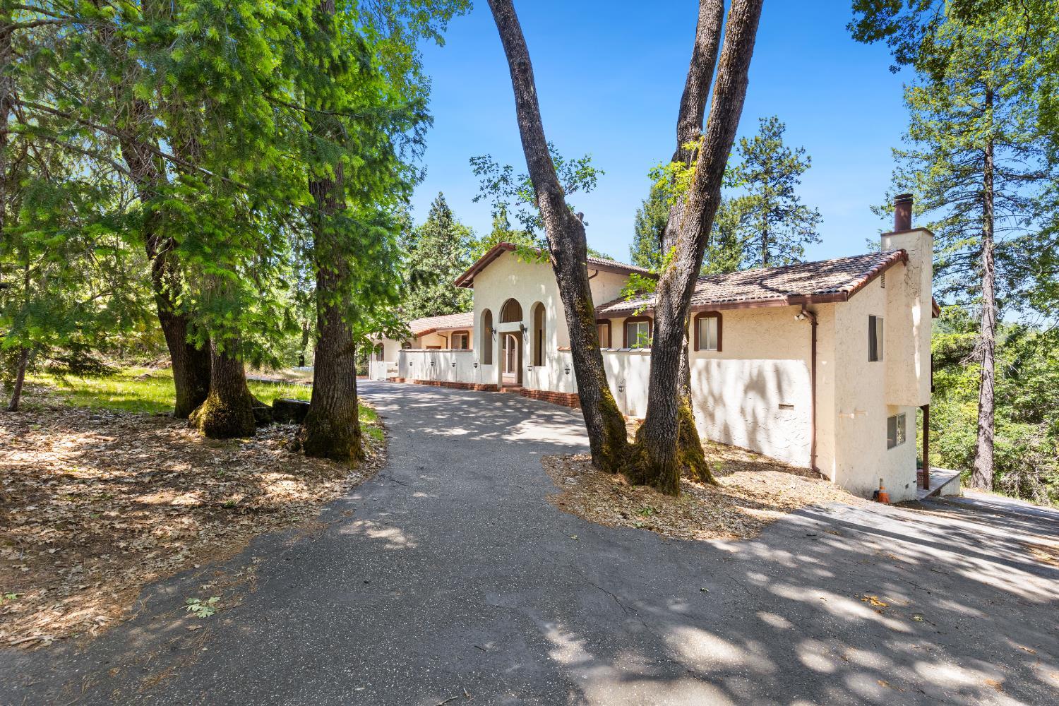Colfax, California, 95713, United States, 4 Bedrooms Bedrooms, ,3 BathroomsBathrooms,Residential,For Sale,1927912