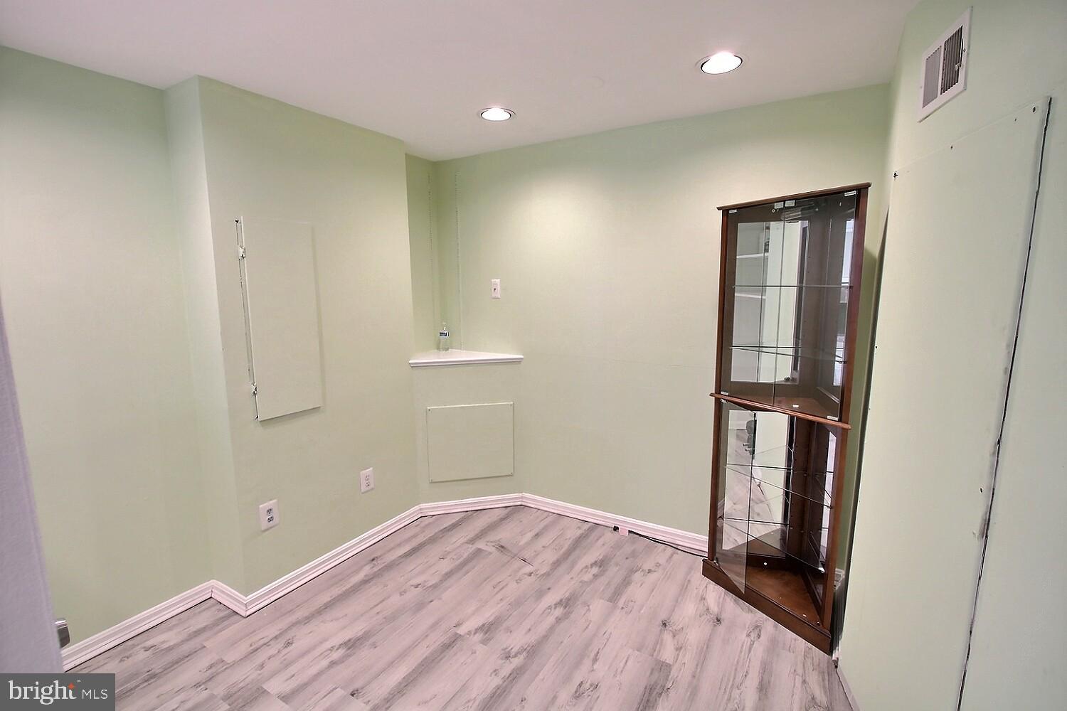 Damascus, Maryland, 20872, United States, 4 Bedrooms Bedrooms, ,3 BathroomsBathrooms,Residential,For Sale,2008596