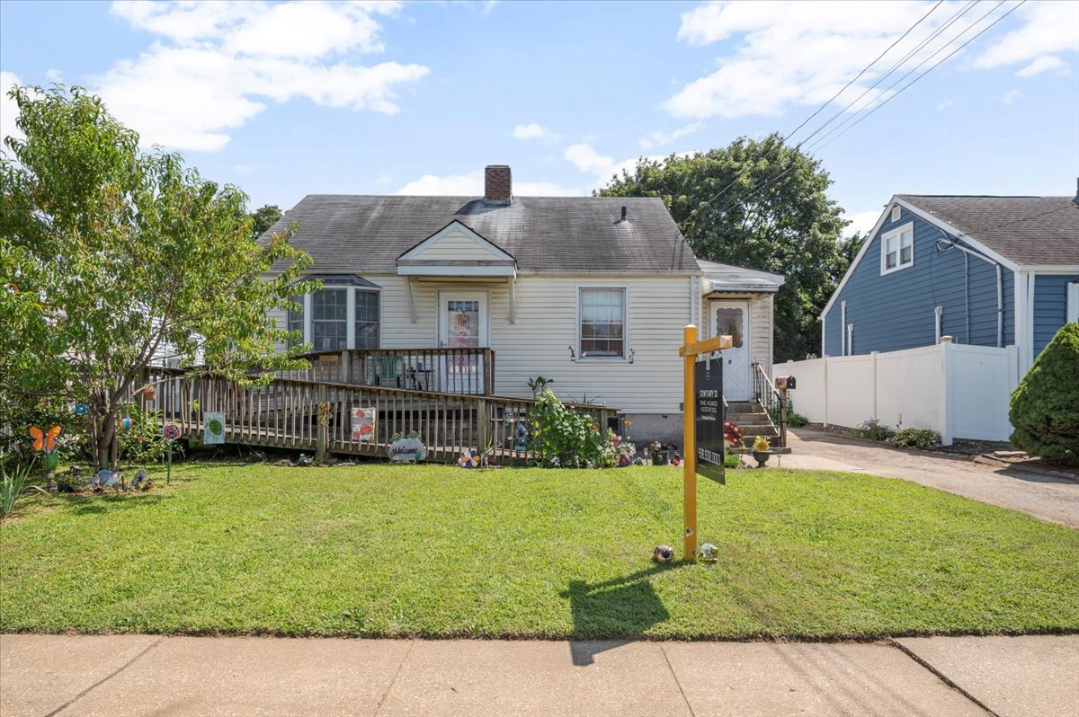 Bethpage, New York, 11714, United States, 4 Bedrooms Bedrooms, ,1 BathroomBathrooms,Residential,For Sale,1914302