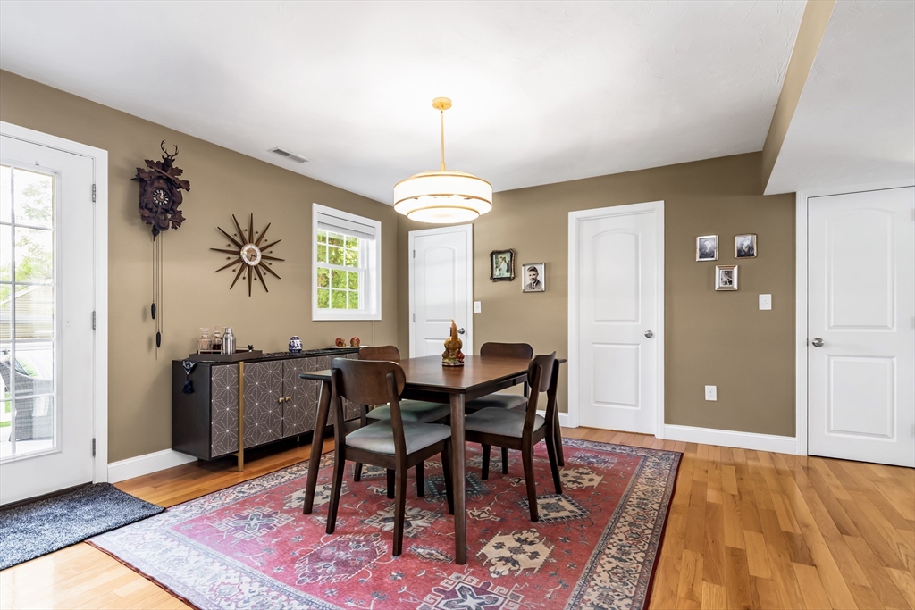 Haverhill, Massachusetts, 01830, United States, 3 Bedrooms Bedrooms, ,3 BathroomsBathrooms,Residential,For Sale,2048419