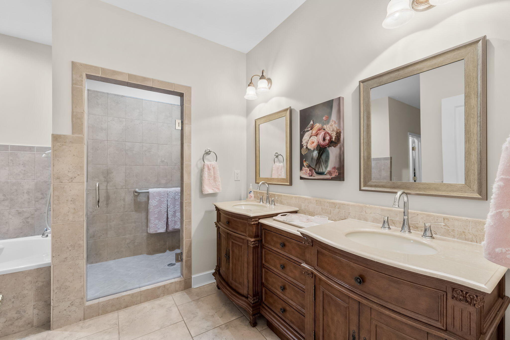 Youngstown, Florida, 32466, United States, 6 Bedrooms Bedrooms, ,6 BathroomsBathrooms,Residential,For Sale,1981831