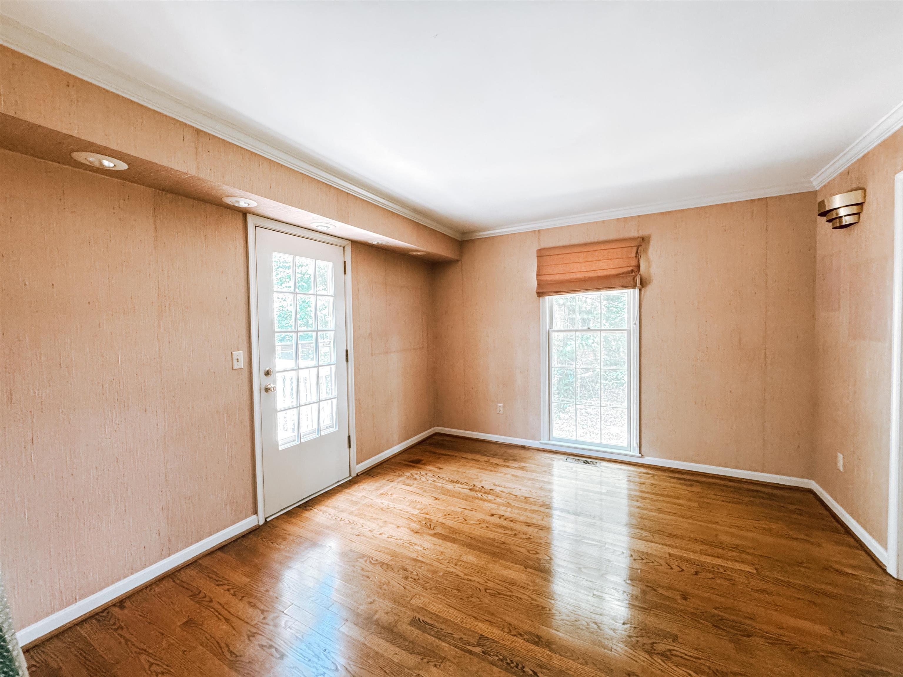 Blacksburg, Virginia, 24060, United States, 5 Bedrooms Bedrooms, ,4 BathroomsBathrooms,Residential,For Sale,1900979