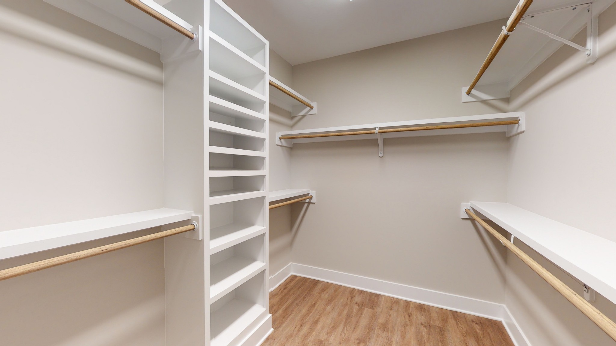 Winchester, Tennessee, 37398, United States, 4 Bedrooms Bedrooms, ,3 BathroomsBathrooms,Residential,For Sale,1980972