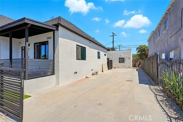 Paramount, California, 90723, United States, ,Residential,For Sale,1936983