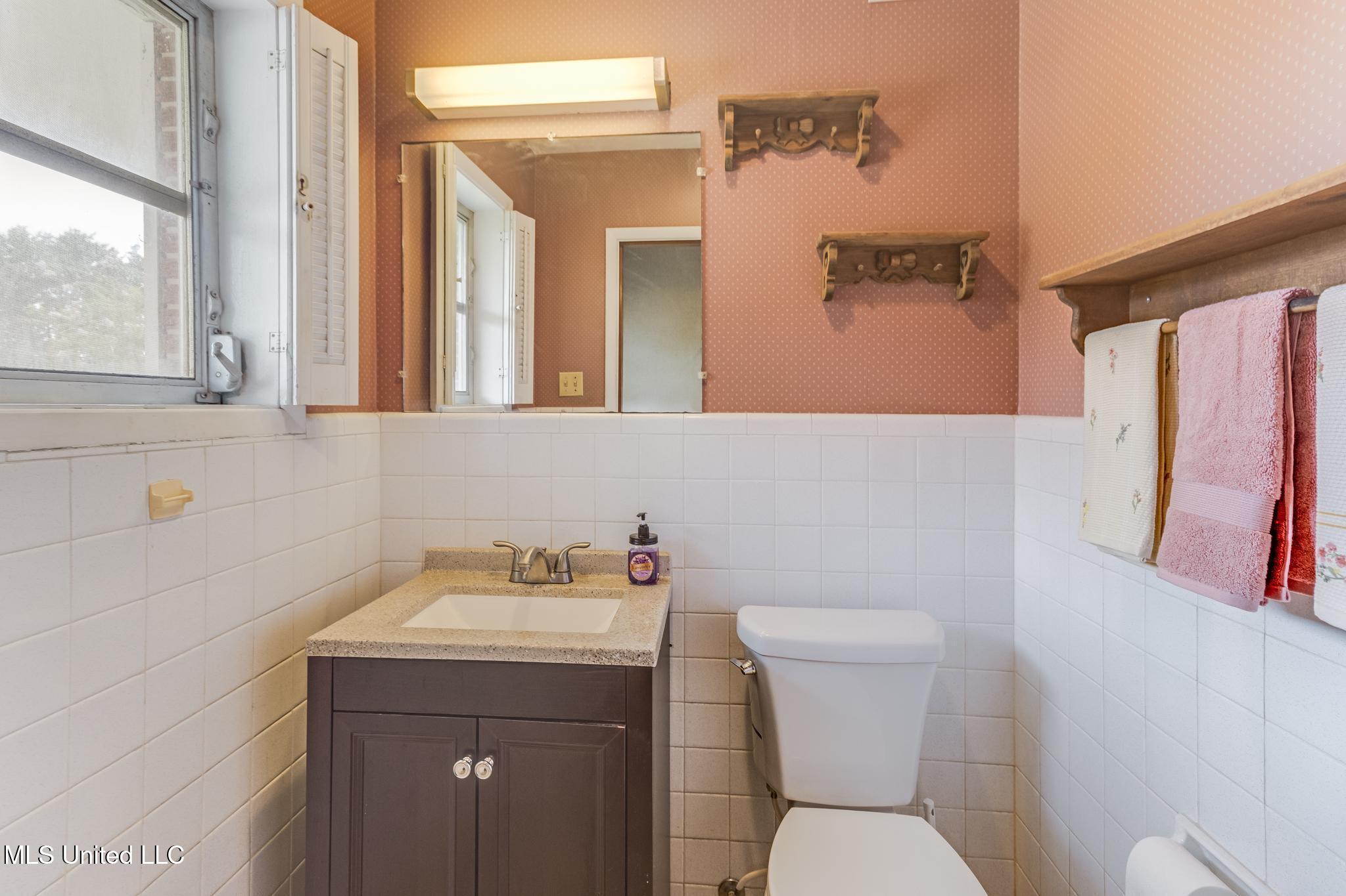 Long Beach, Mississippi, 39560, United States, 5 Bedrooms Bedrooms, ,4 BathroomsBathrooms,Residential,For Sale,1939347