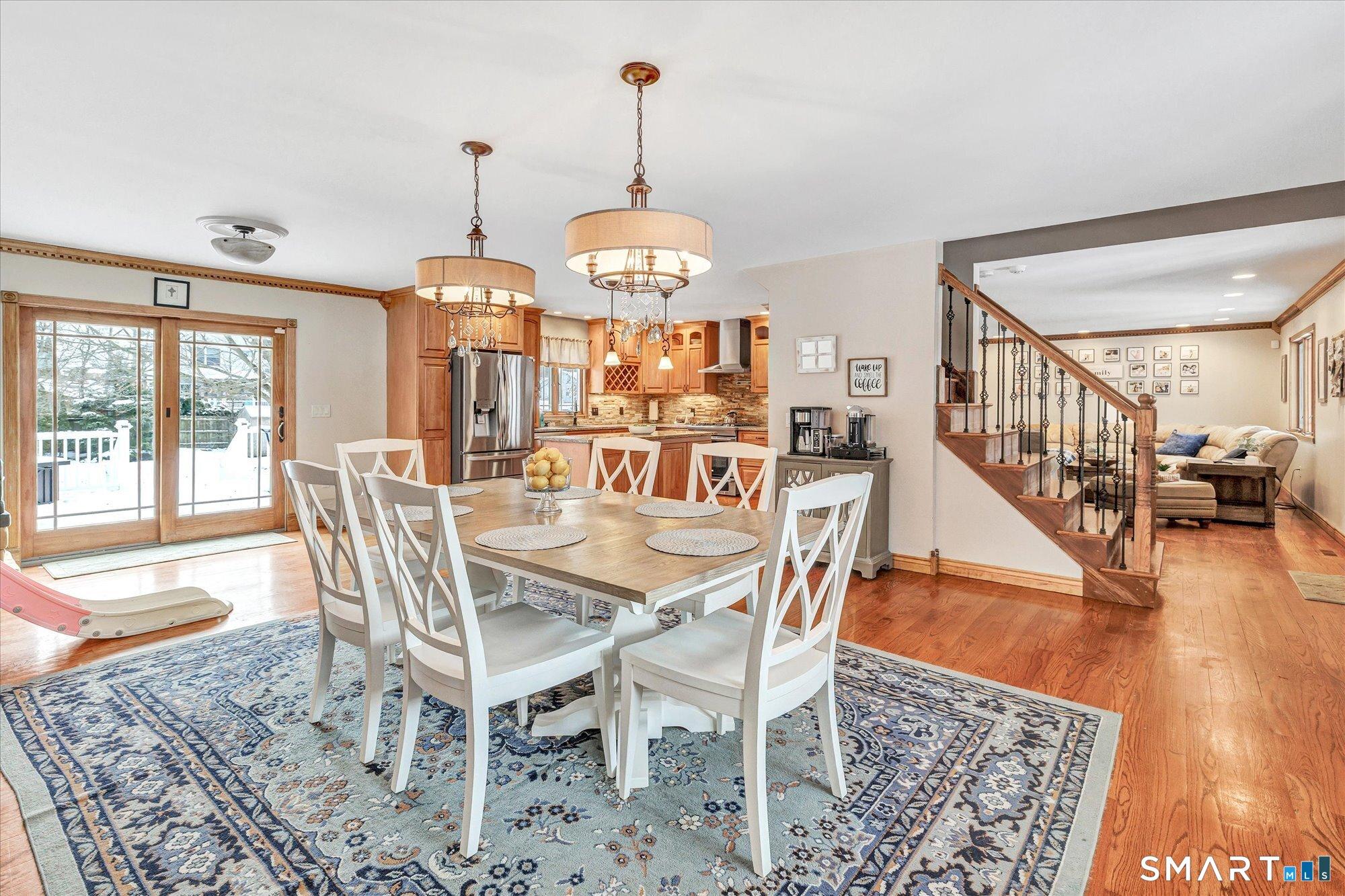 Milford, Connecticut, 06461, United States, 3 Bedrooms Bedrooms, ,3 BathroomsBathrooms,Residential,For Sale,2012517