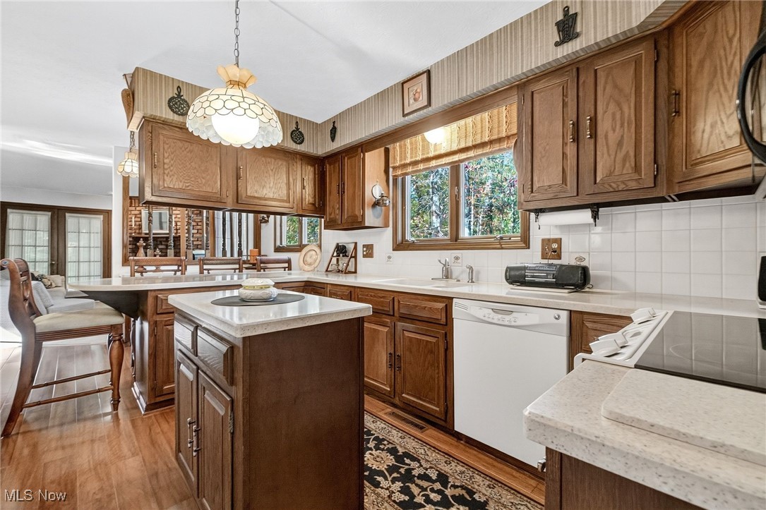 Kent, Ohio, 44240, United States, 3 Bedrooms Bedrooms, ,3 BathroomsBathrooms,Residential,For Sale,1973224