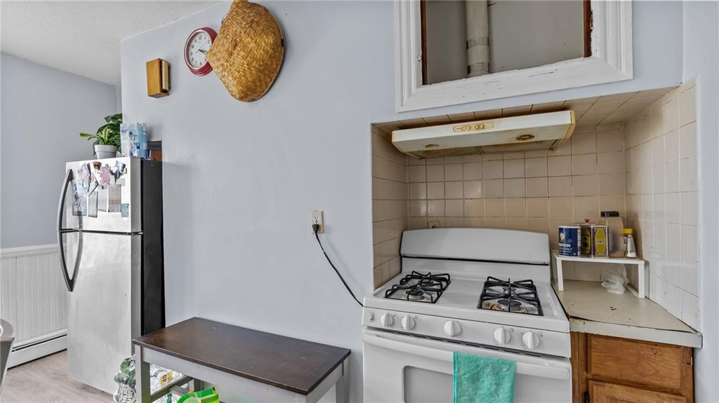 Pawtucket, Rhode Island, 02860, United States, 9 Bedrooms Bedrooms, ,3 BathroomsBathrooms,Residential,For Sale,2009086