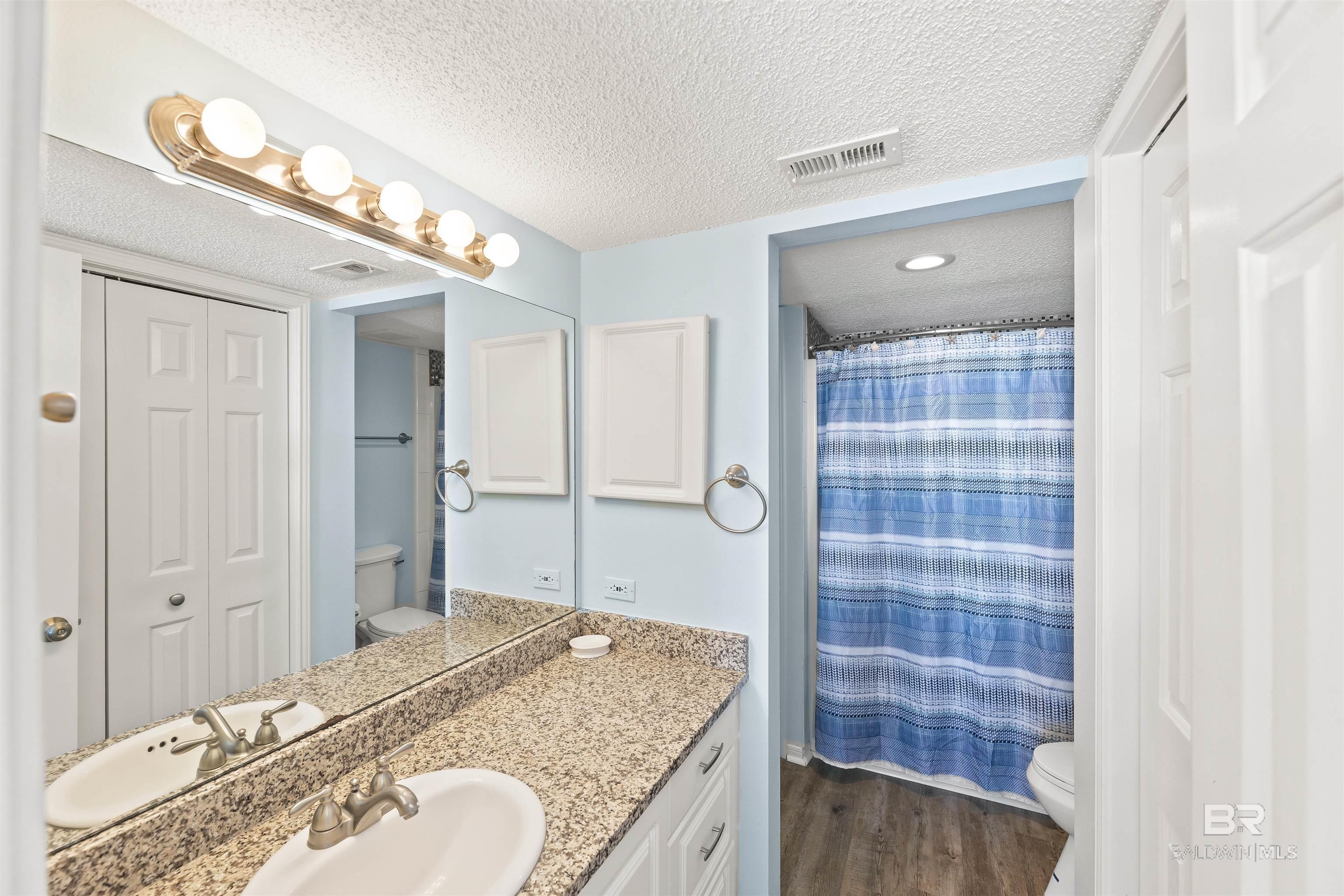 Gulf Shores, Alabama, 36542, United States, 2 Bedrooms Bedrooms, ,2 BathroomsBathrooms,Residential,For Sale,1686975