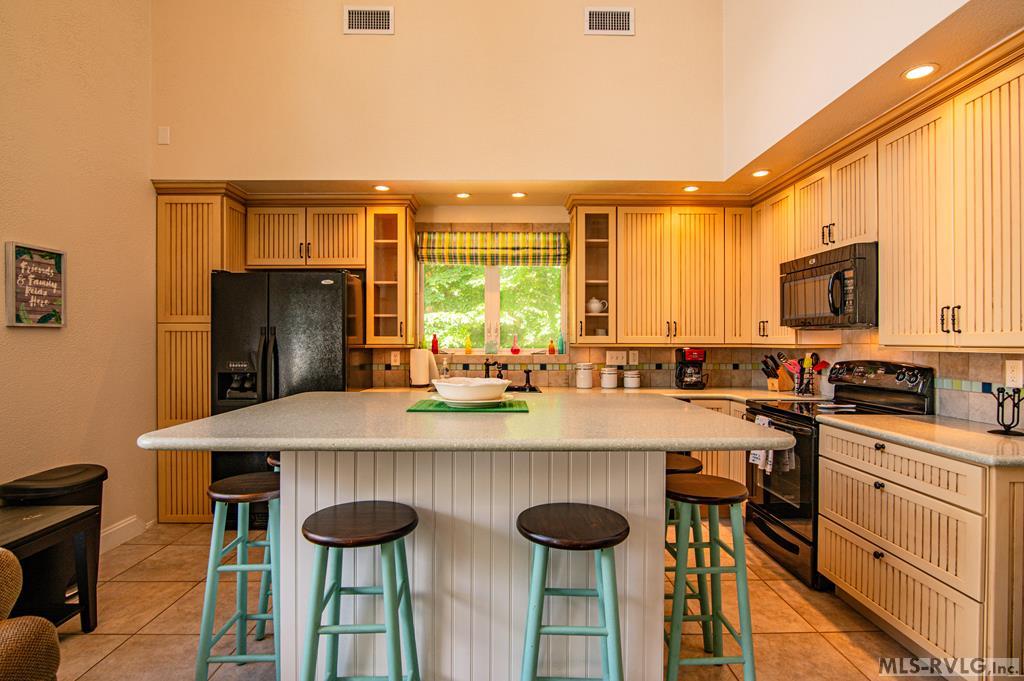 Littleton, North Carolina, 27850, United States, 3 Bedrooms Bedrooms, ,4 BathroomsBathrooms,Residential,For Sale,1836681