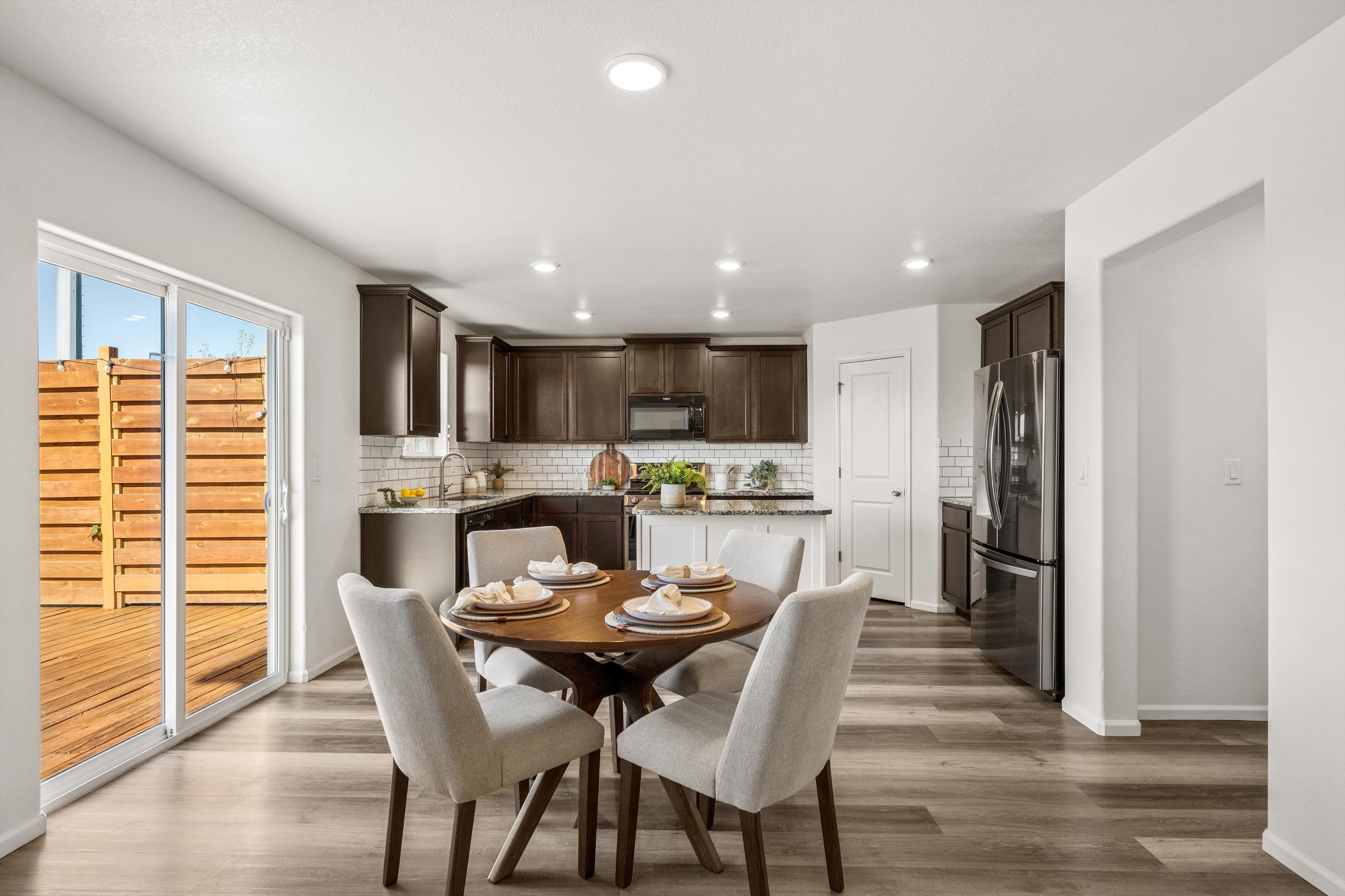  Move-In Ready, with Thoughtful and Unique Design Features - 物件實景