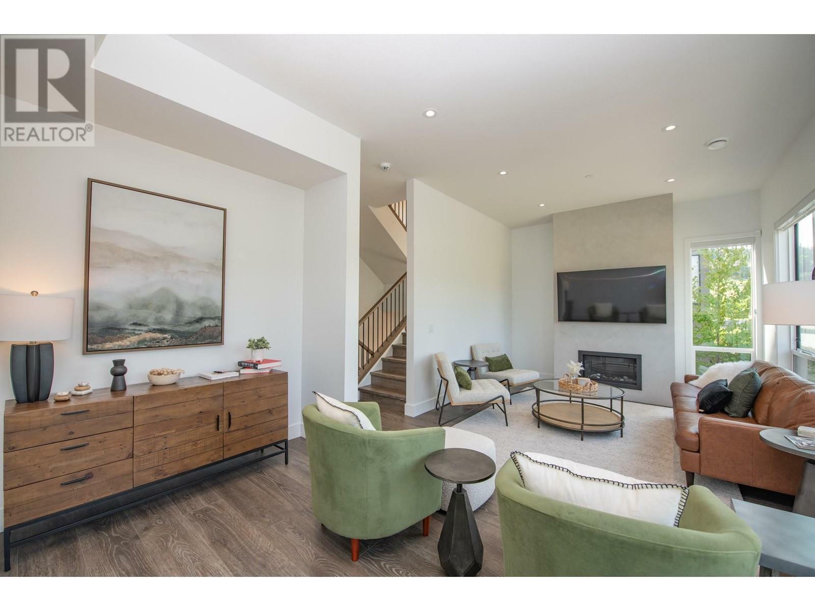 VERNON, British Columbia, V1H 0A5, CA, 4 Bedrooms Bedrooms, ,3 BathroomsBathrooms,Residential,For Sale,1839101