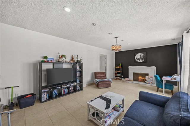 Garden Grove, California, 92841, United States, 4 Bedrooms Bedrooms, ,3 BathroomsBathrooms,Residential,For Sale,1980763