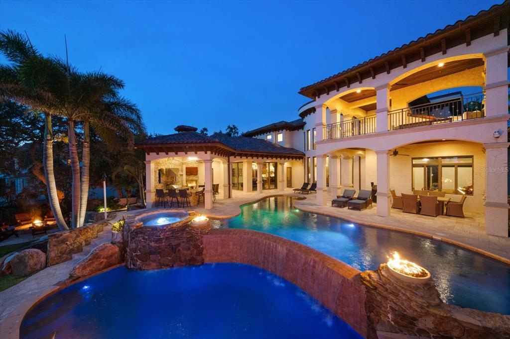 Largo, Florida, 33774, United States, 5 Bedrooms Bedrooms, ,7 BathroomsBathrooms,Residential,For Sale,1876225