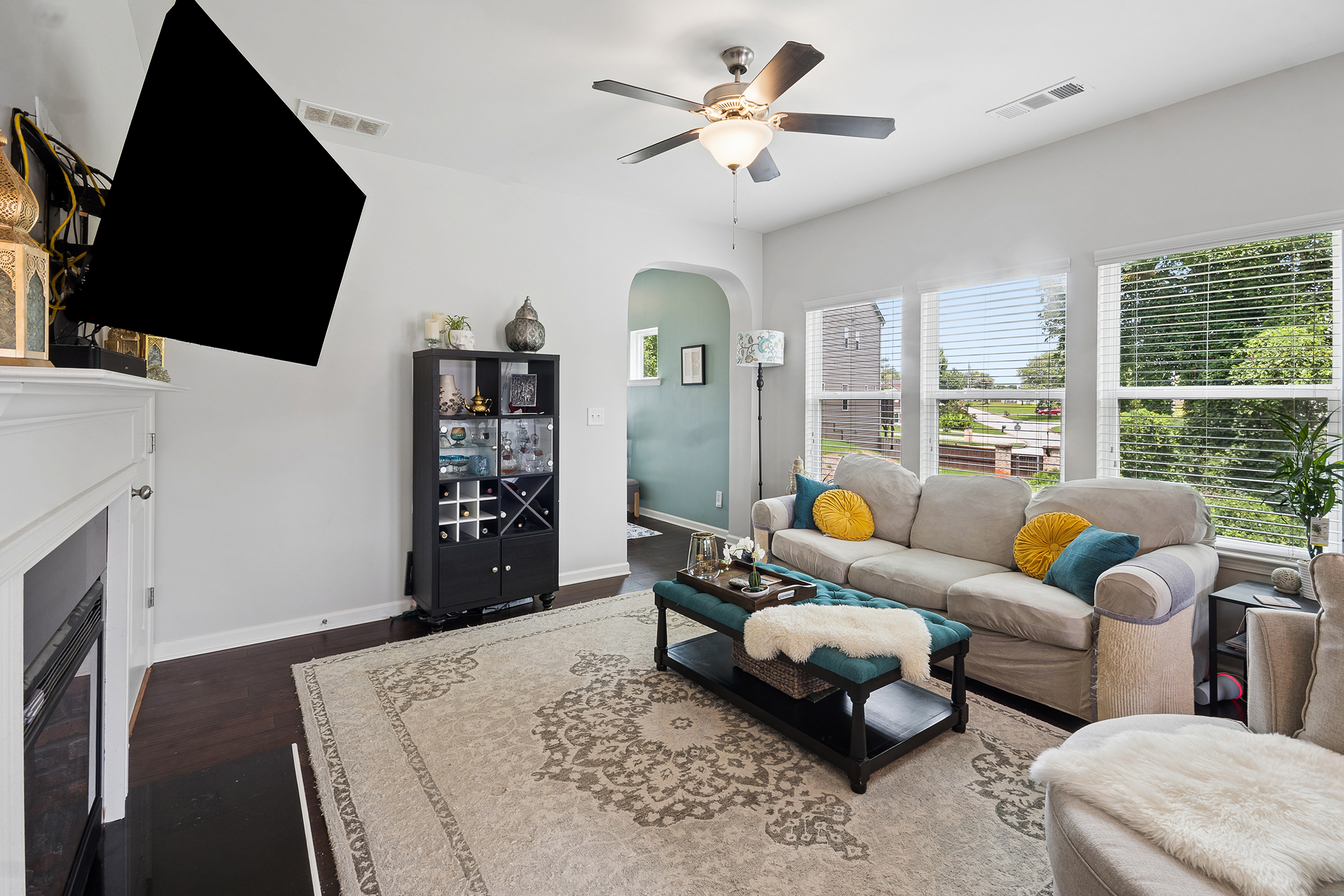  Beautiful End-Unit Townhome at Belmont Hills - 物件實景