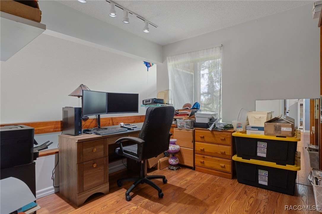 Inverness, Florida, 34453, United States, 6 Bedrooms Bedrooms, ,4 BathroomsBathrooms,Residential,For Sale,1975798