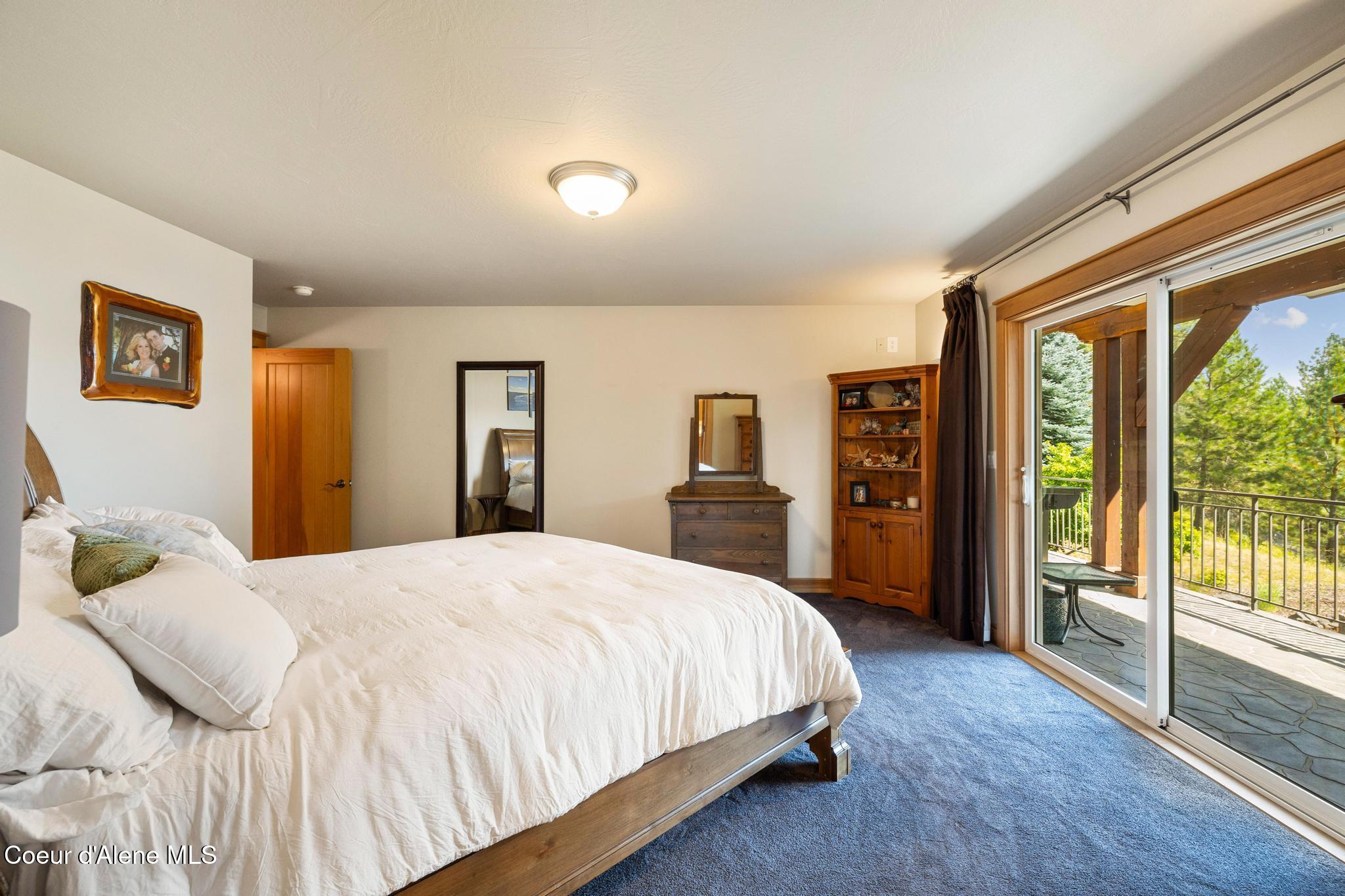 Harrison, Idaho, 83833, United States, 4 Bedrooms Bedrooms, ,5 BathroomsBathrooms,Residential,For Sale,1895390