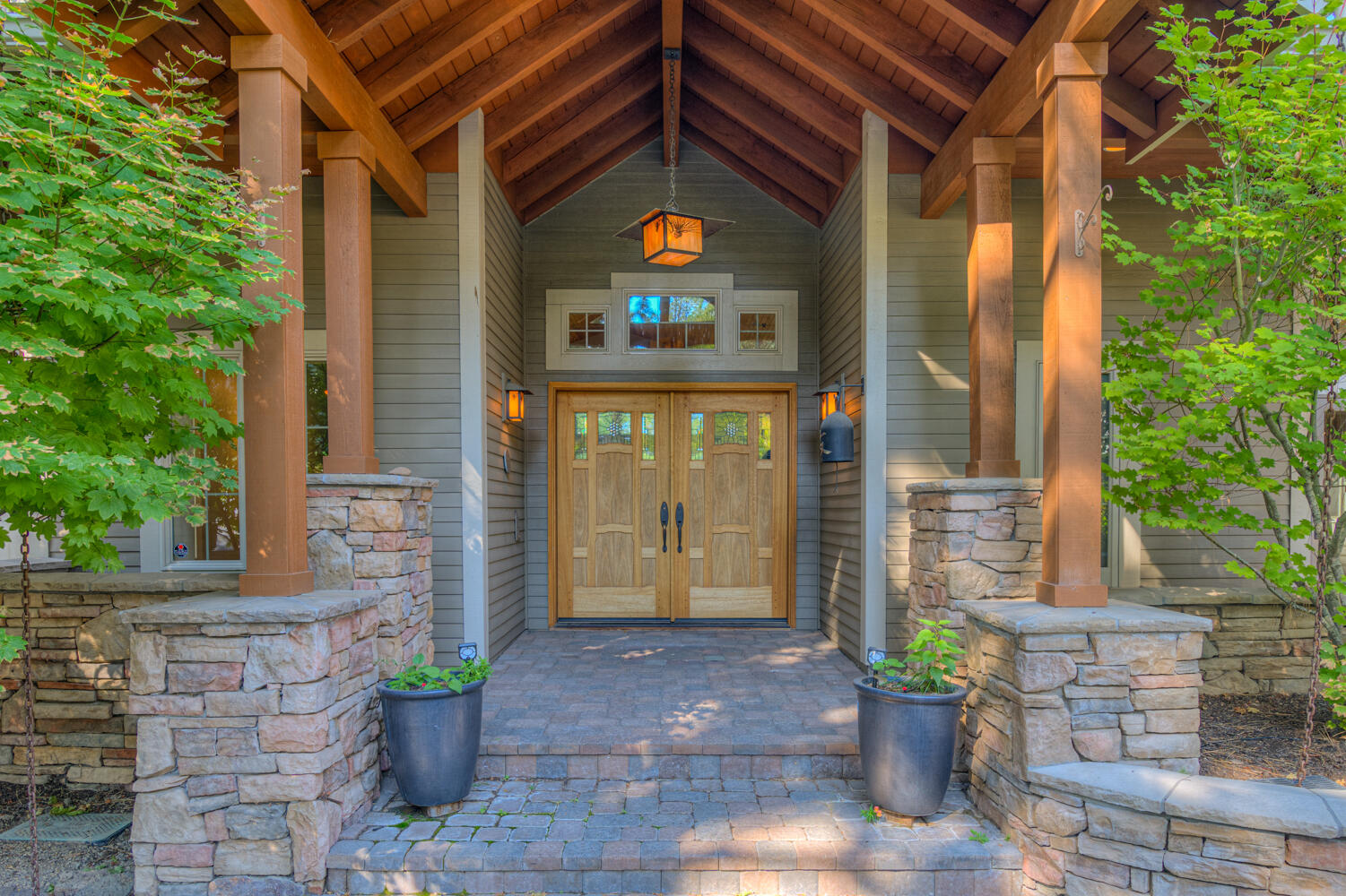 Bend, Oregon, 97703, United States, 4 Bedrooms Bedrooms, ,5 BathroomsBathrooms,Residential,For Sale,1979123