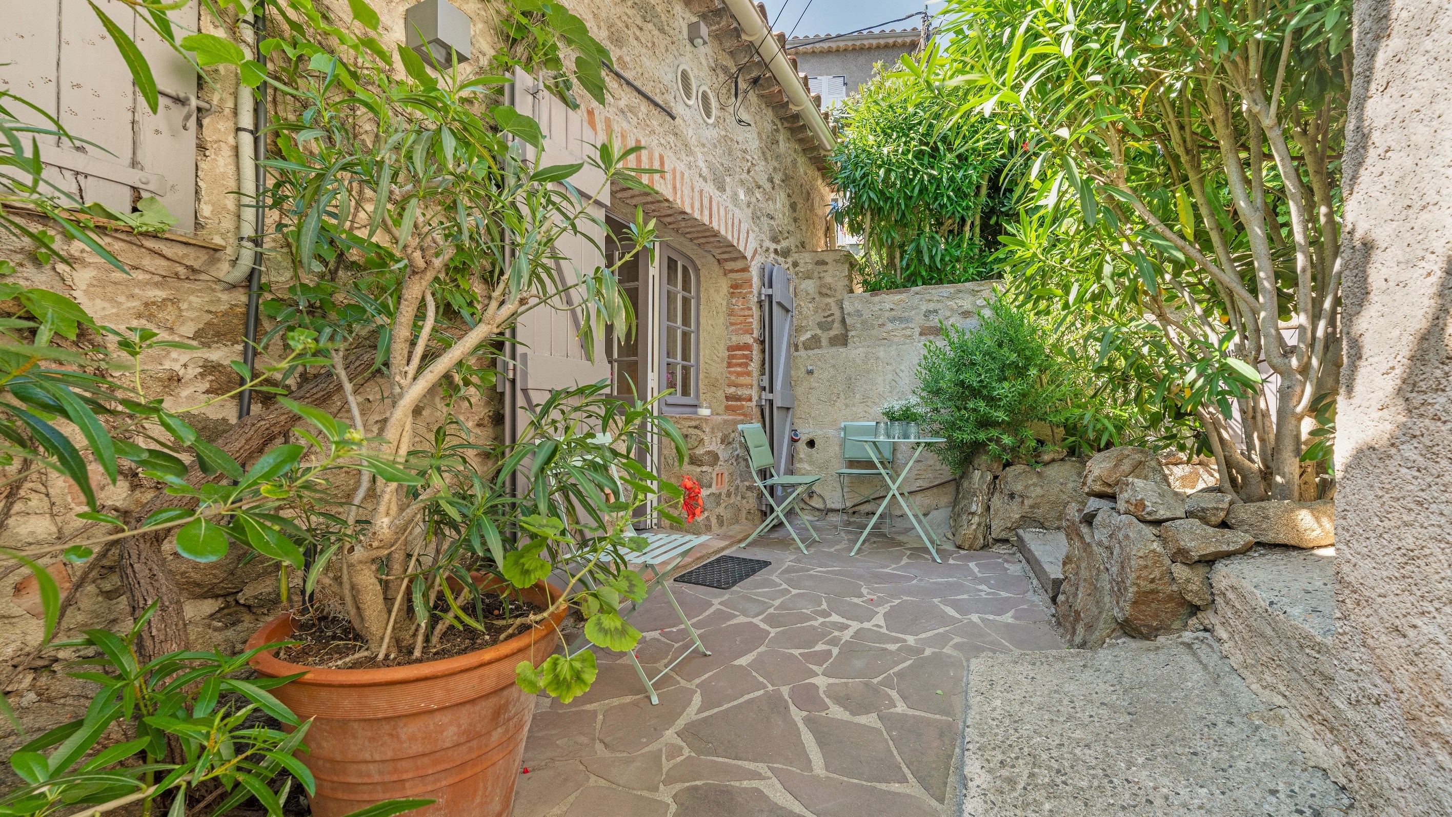  Ramatuelle village house fully renovated, furnished and steps from Pampelonne b… - 物件實景
