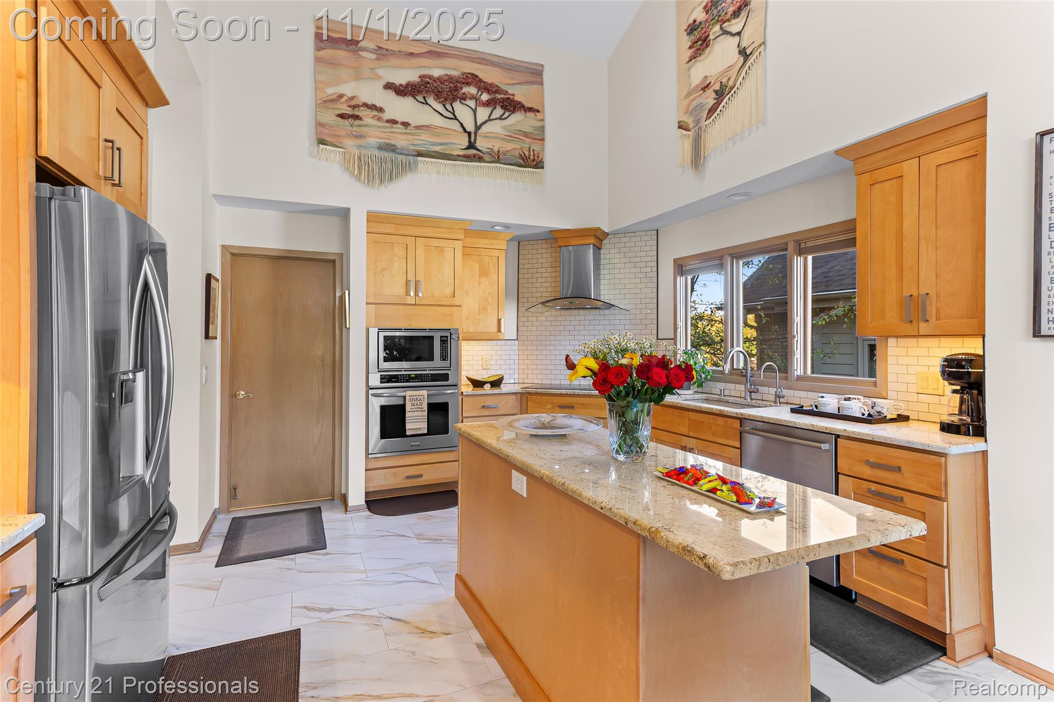 FarmingtonHills, Michigan, 48331, United States, 3 Bedrooms Bedrooms, ,3 BathroomsBathrooms,Residential,For Sale,1983371