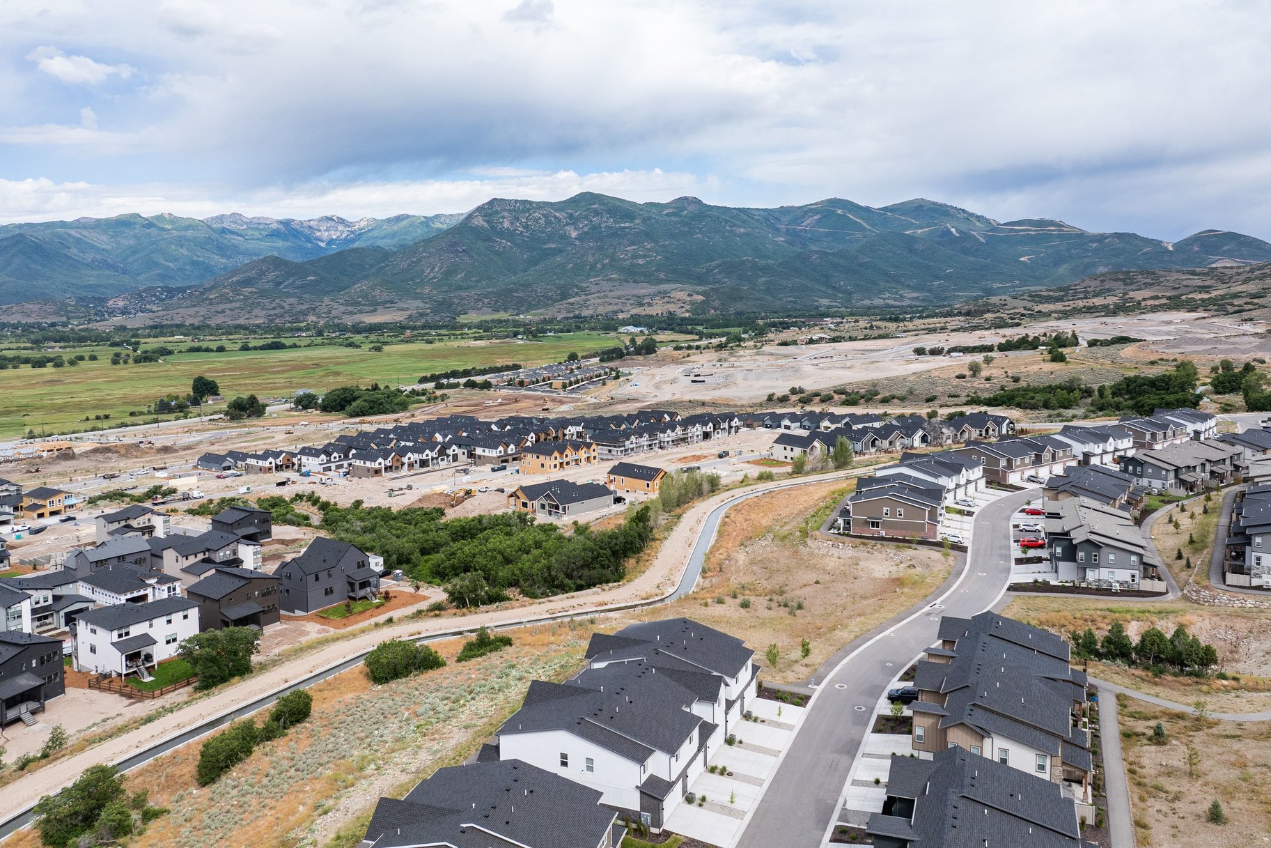  Upgraded Jordanelle Ridge Townhome with Stunning Timpanogos Views - 物件實景