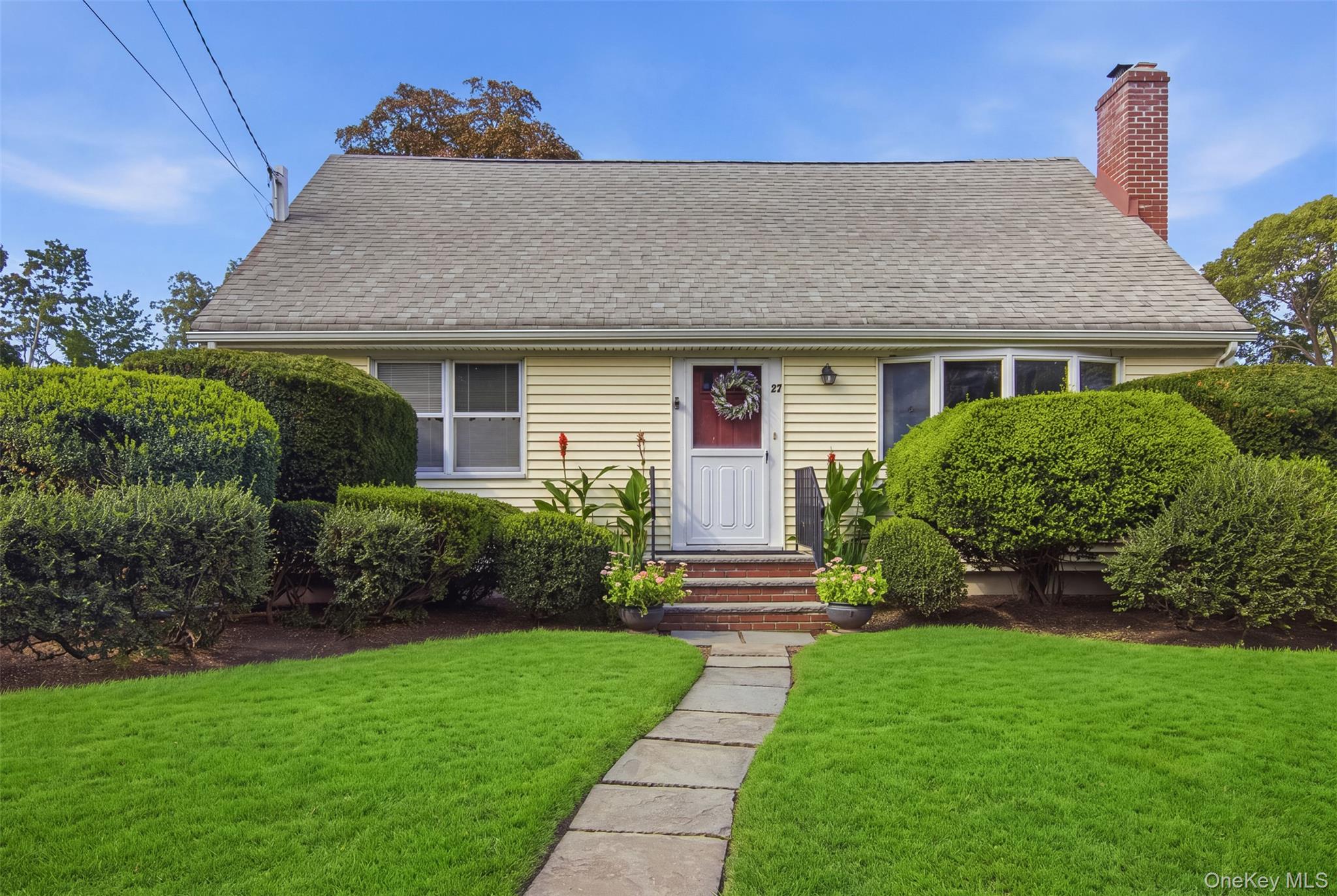 17th St, Huntington Station, NY 11746