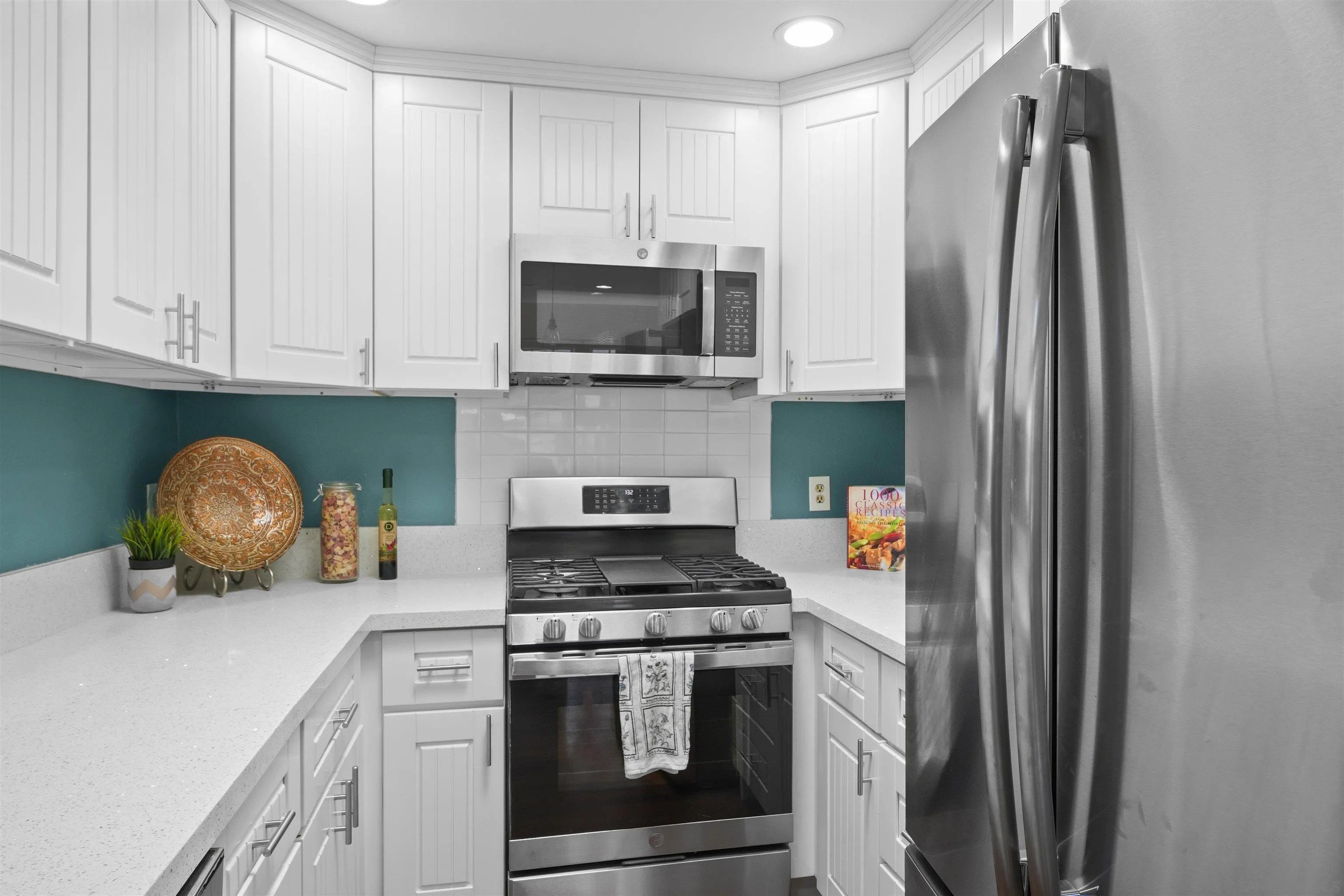 San Diego, California, 92126, United States, 6 Bedrooms Bedrooms, ,Residential,For Sale,1907537