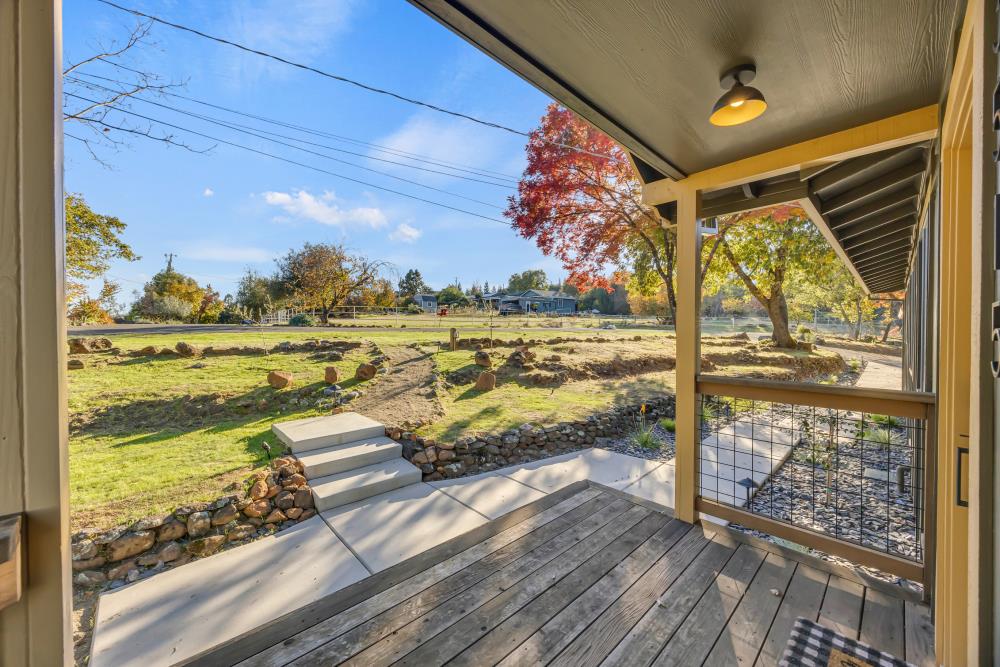 Shingle Springs, California, 95682, United States, 3 Bedrooms Bedrooms, ,2 BathroomsBathrooms,Residential,For Sale,1997348