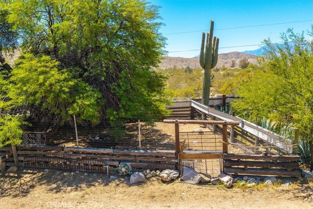 Morongo Valley, California, 92256, United States, 2 Bedrooms Bedrooms, ,2 BathroomsBathrooms,Residential,For Sale,1819780