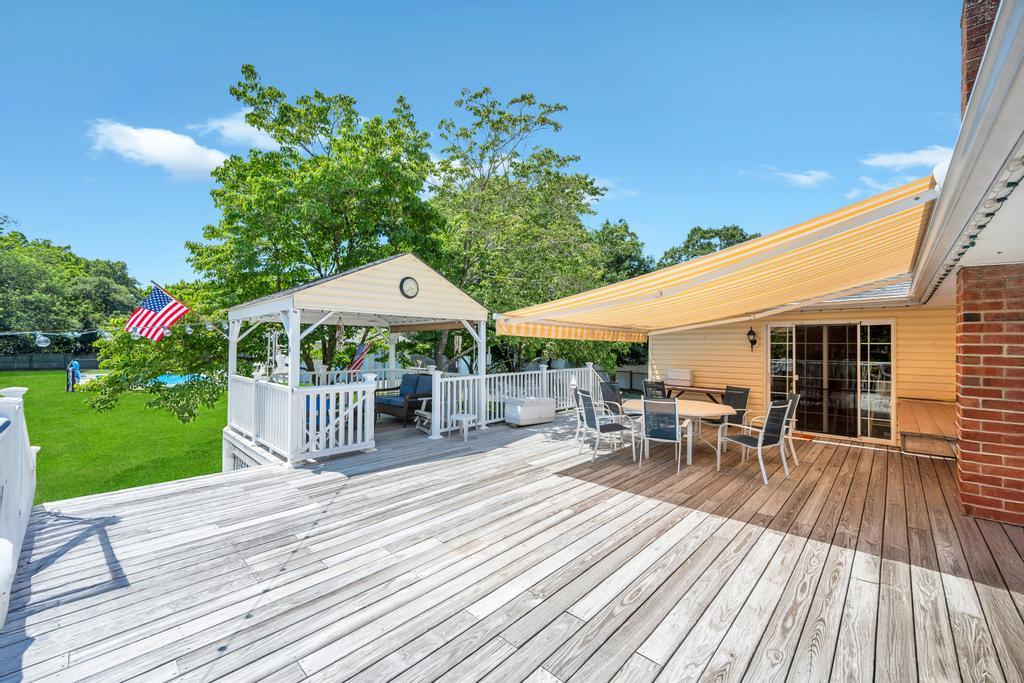 Islip Terrace, New York, 11752, United States, 3 Bedrooms Bedrooms, ,3 BathroomsBathrooms,Residential,For Sale,1898888